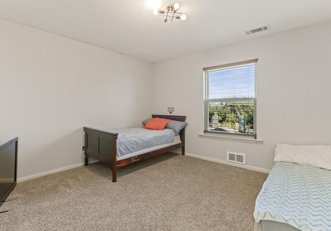 4 David Court