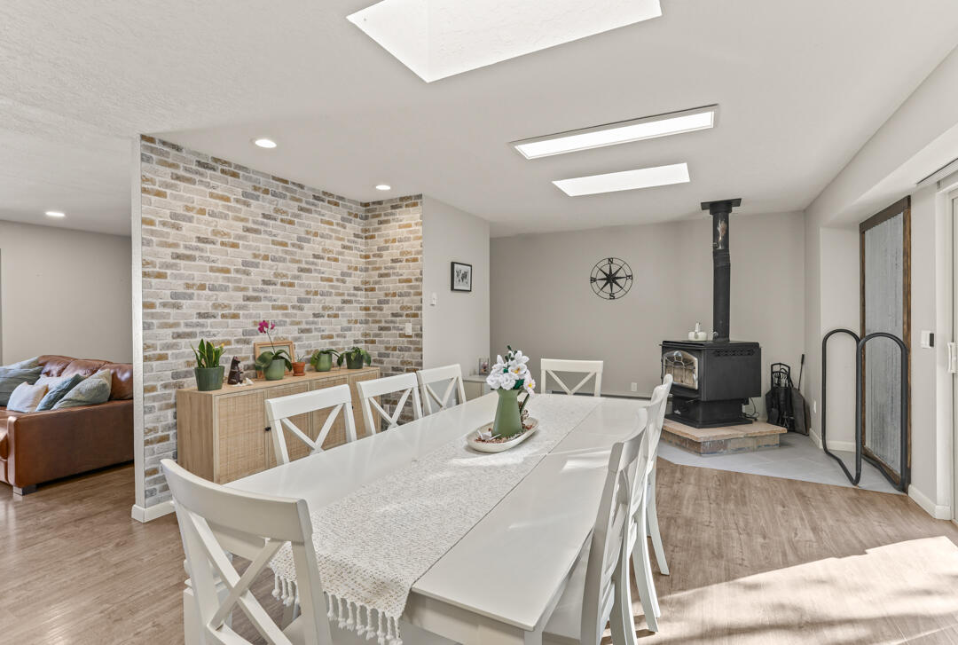 4 David Court