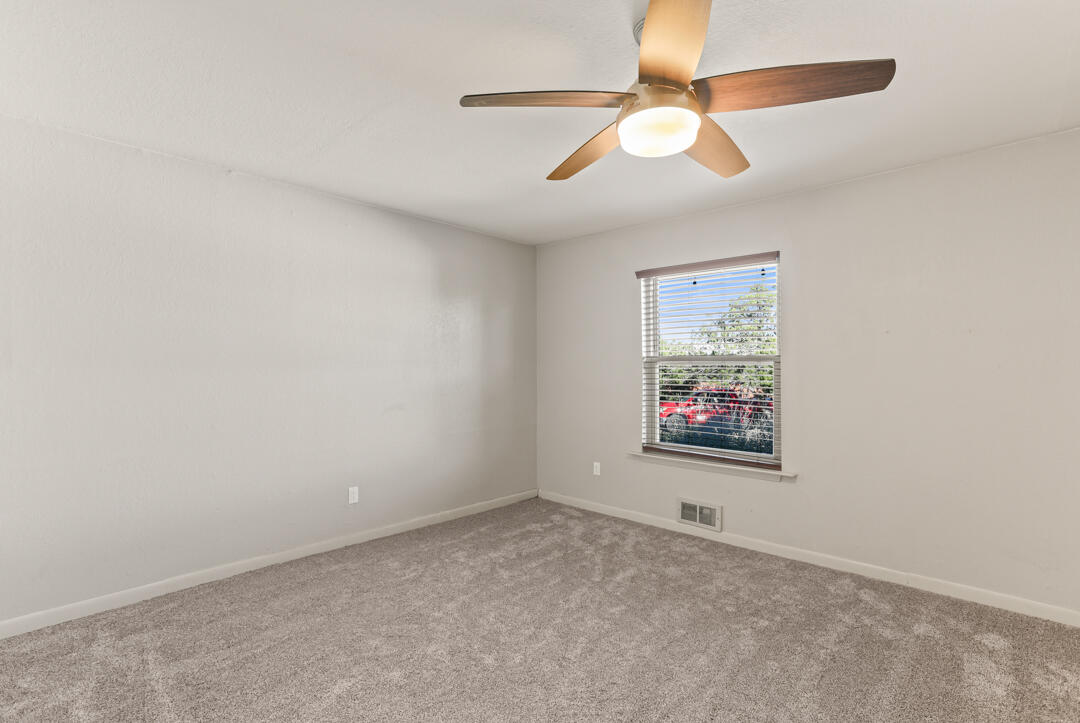 4 David Court