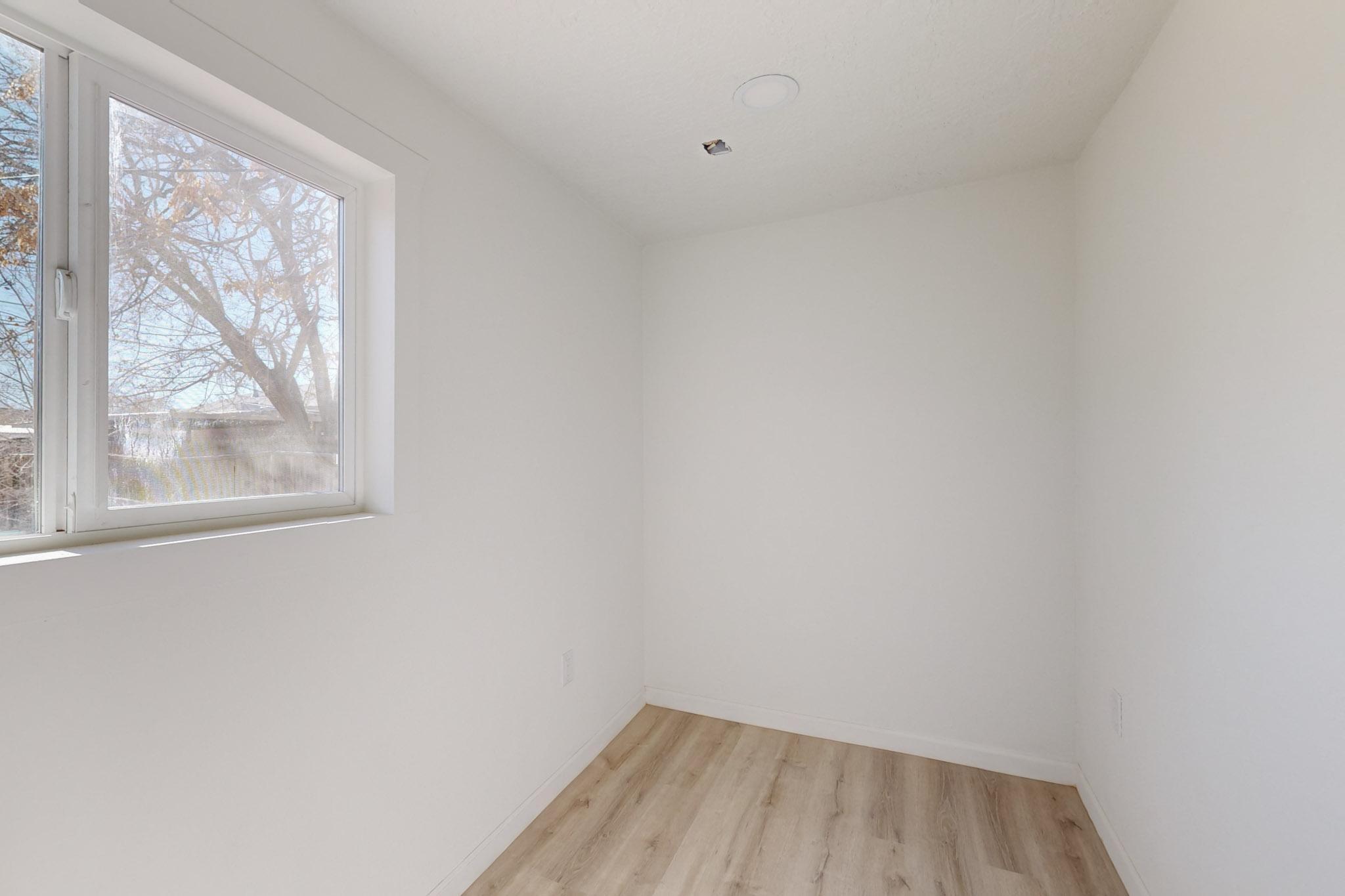 902 PALO DURO Avenue NW