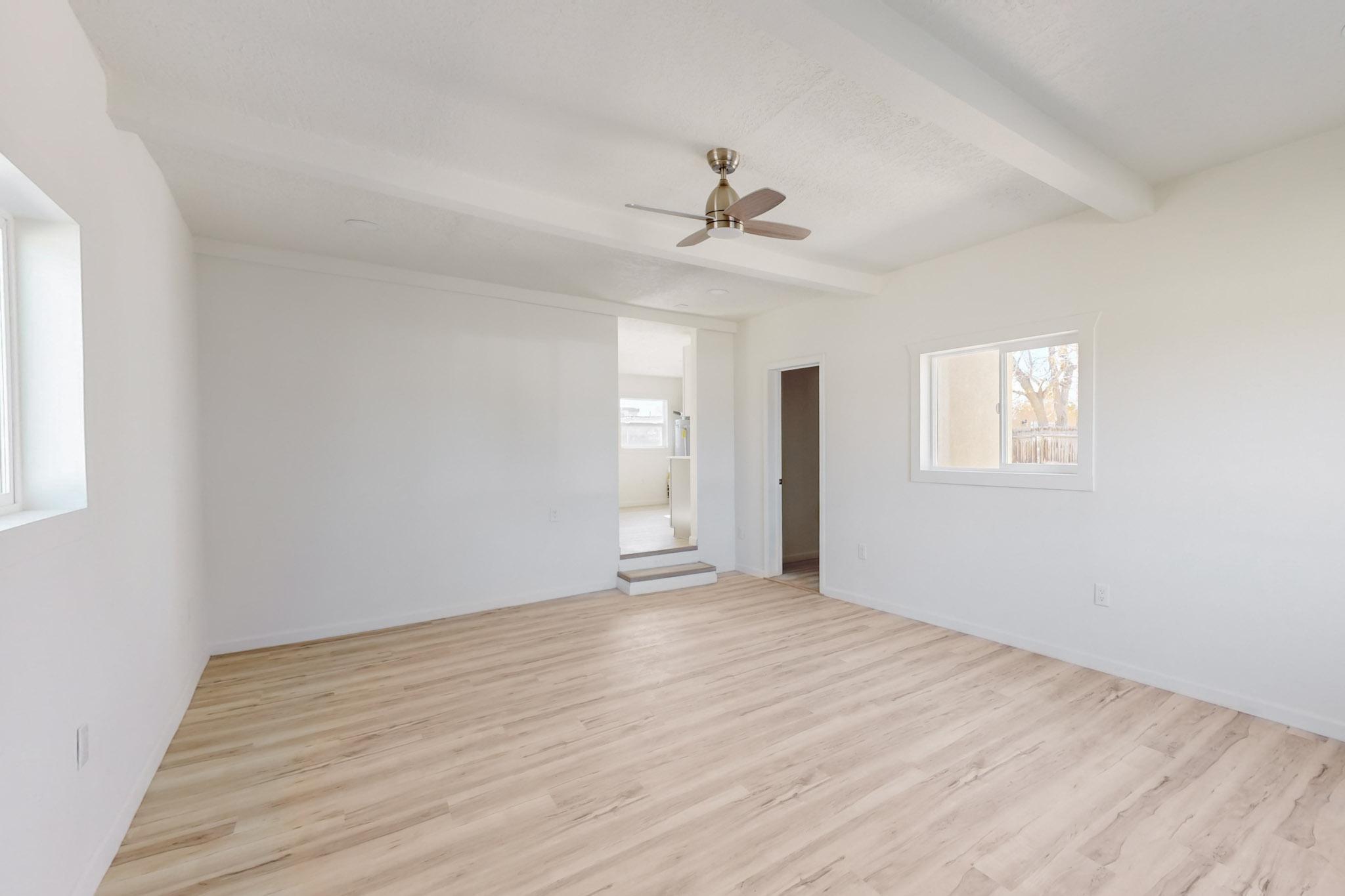 902 PALO DURO Avenue NW