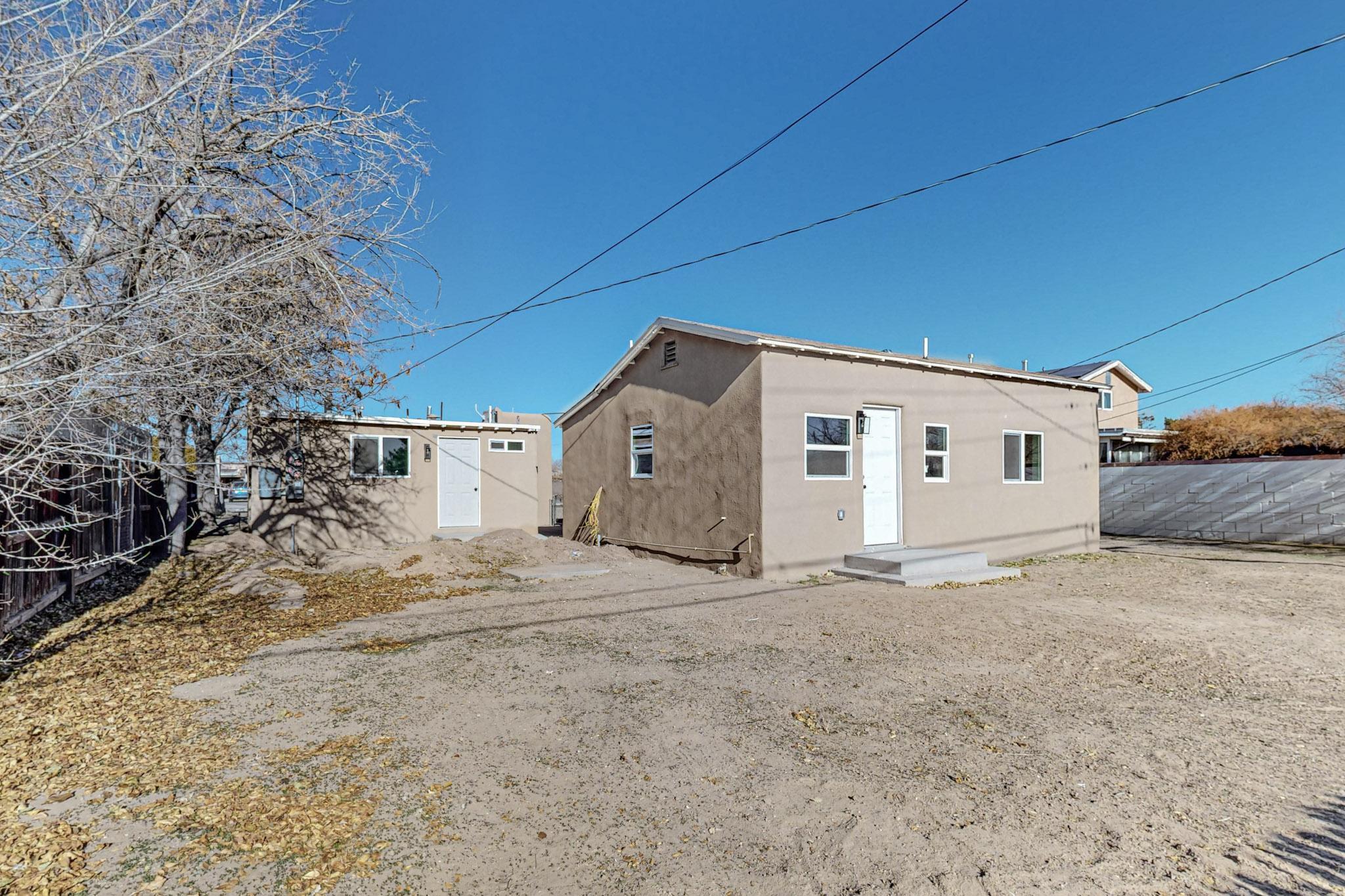 902 PALO DURO Avenue NW