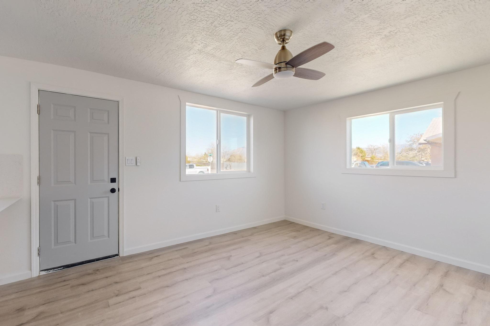 902 PALO DURO Avenue NW