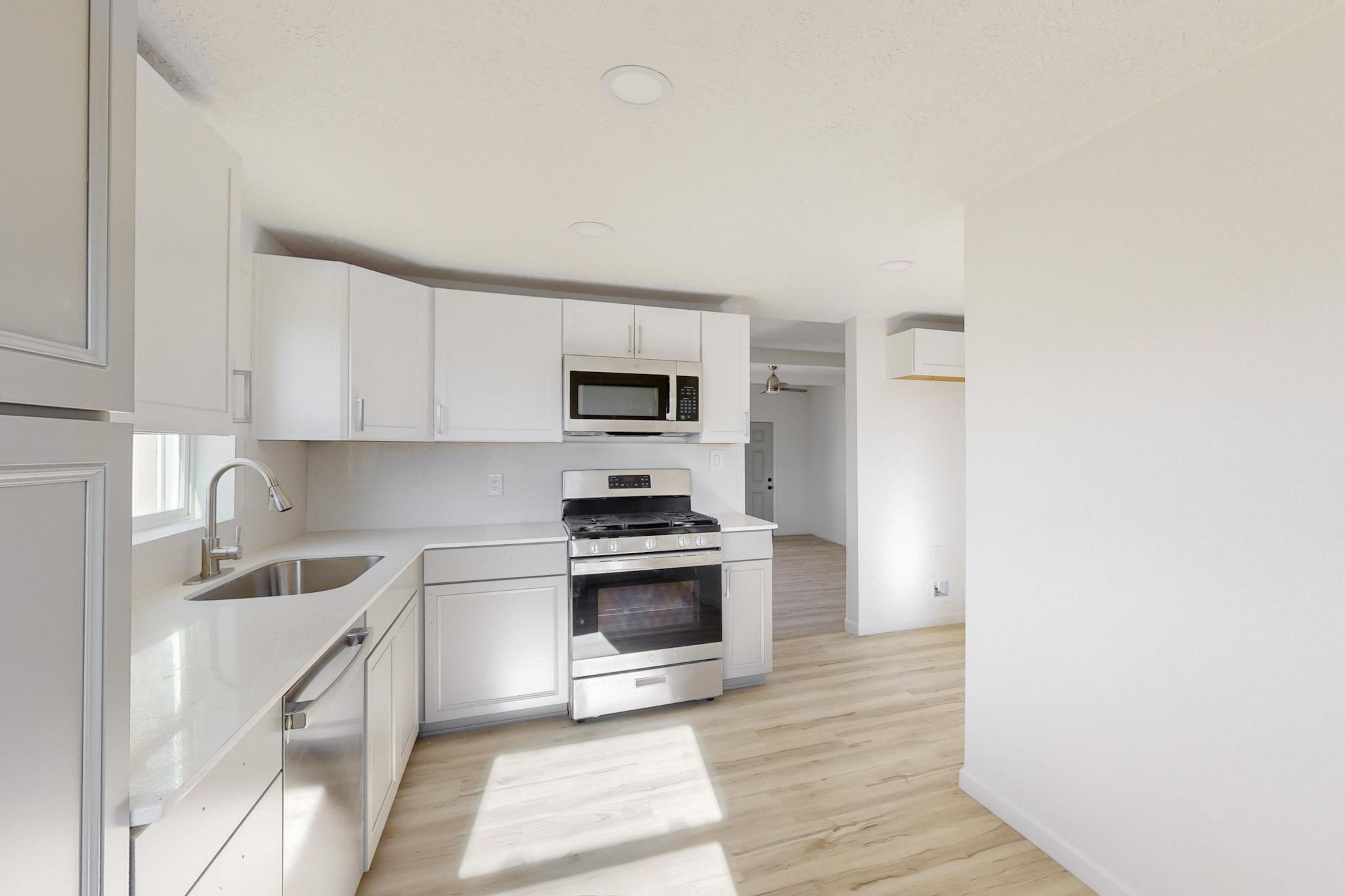 902 PALO DURO Avenue NW