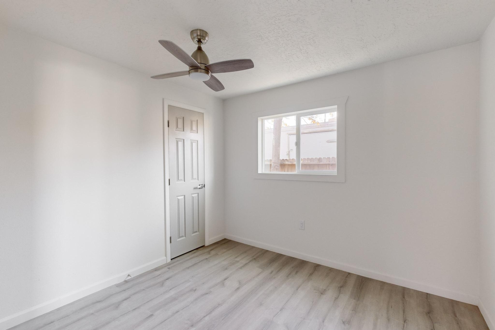 902 PALO DURO Avenue NW