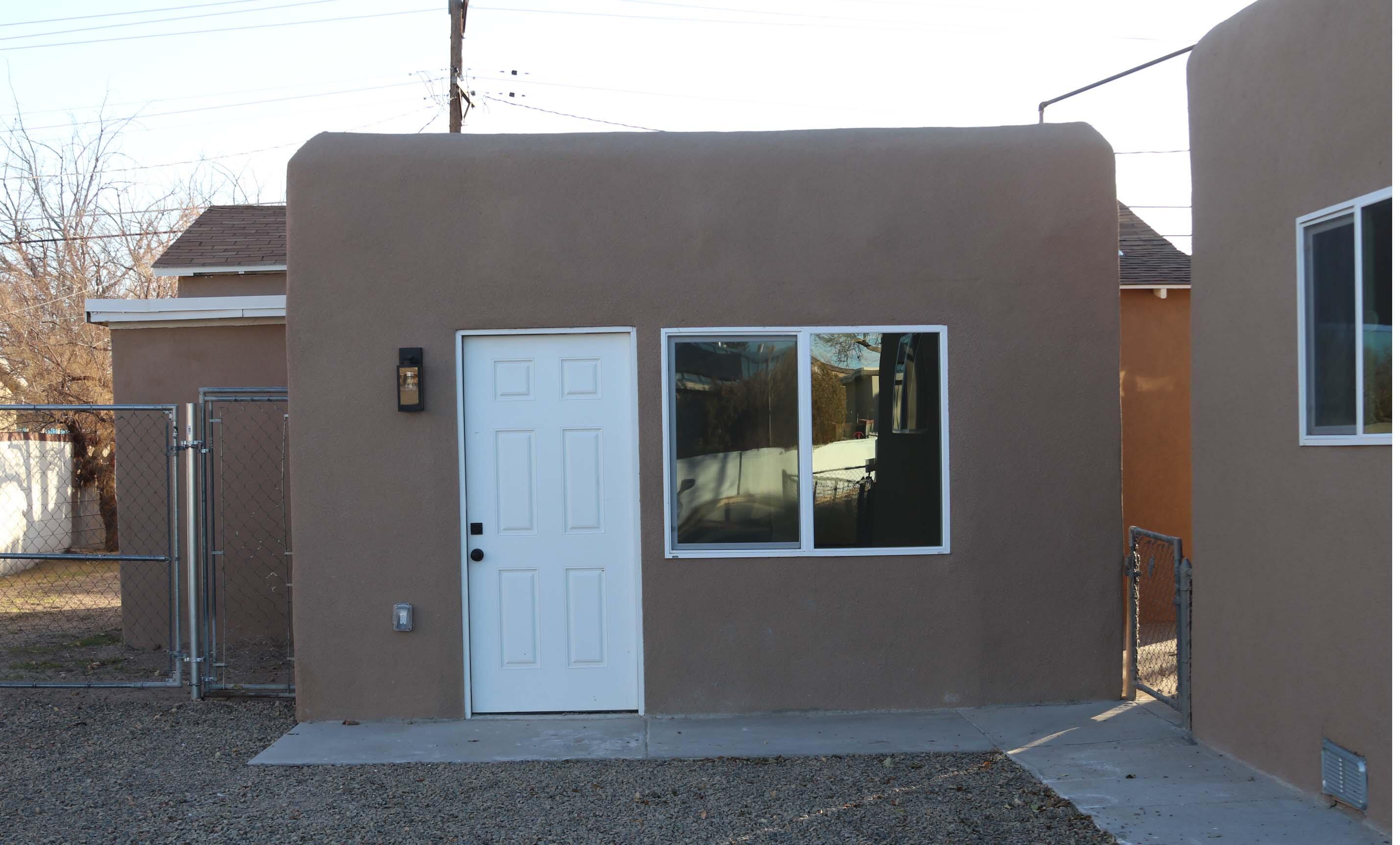 902 PALO DURO Avenue NW