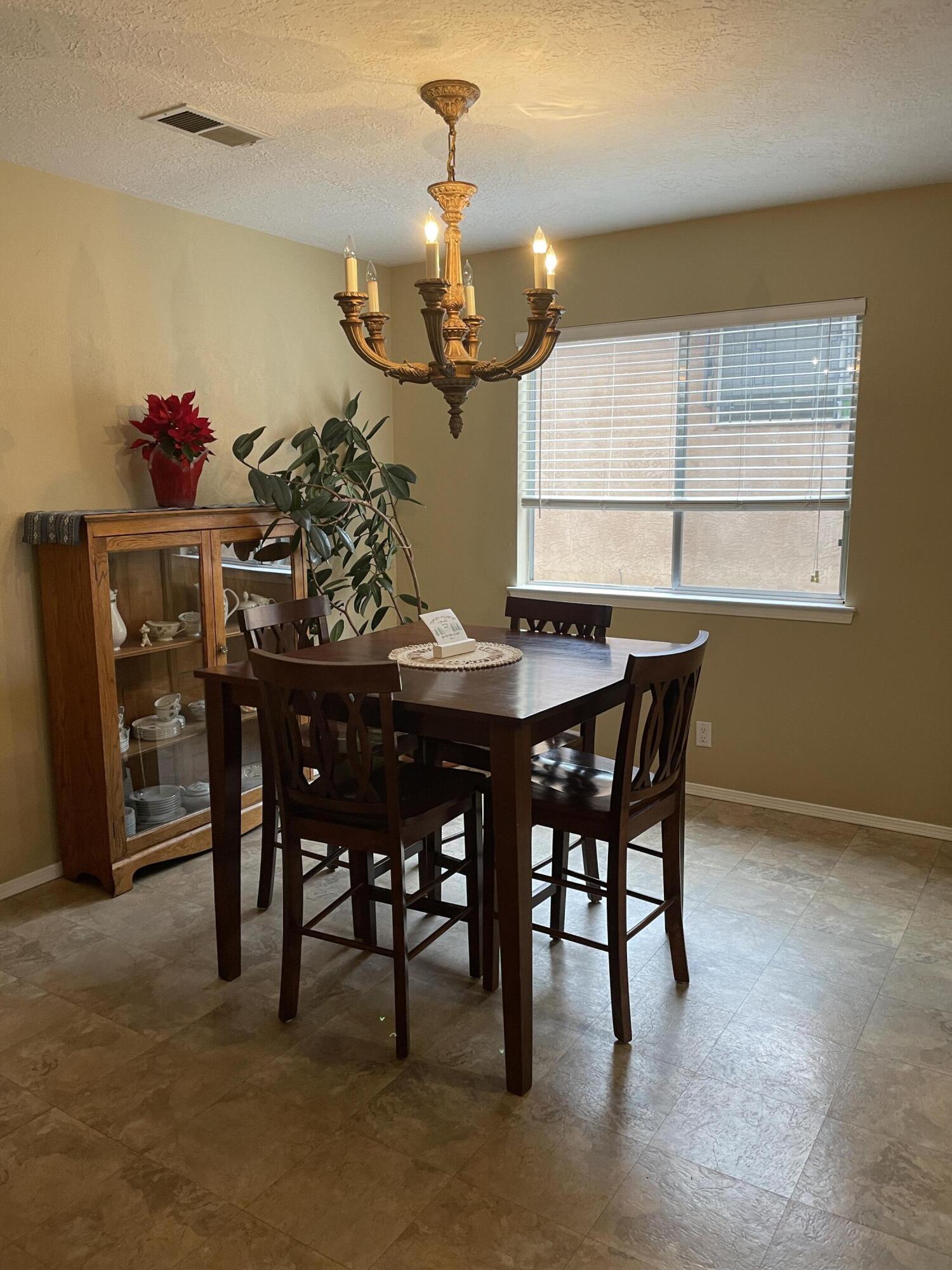 9704 AVENIDA DE LA LUNA NE