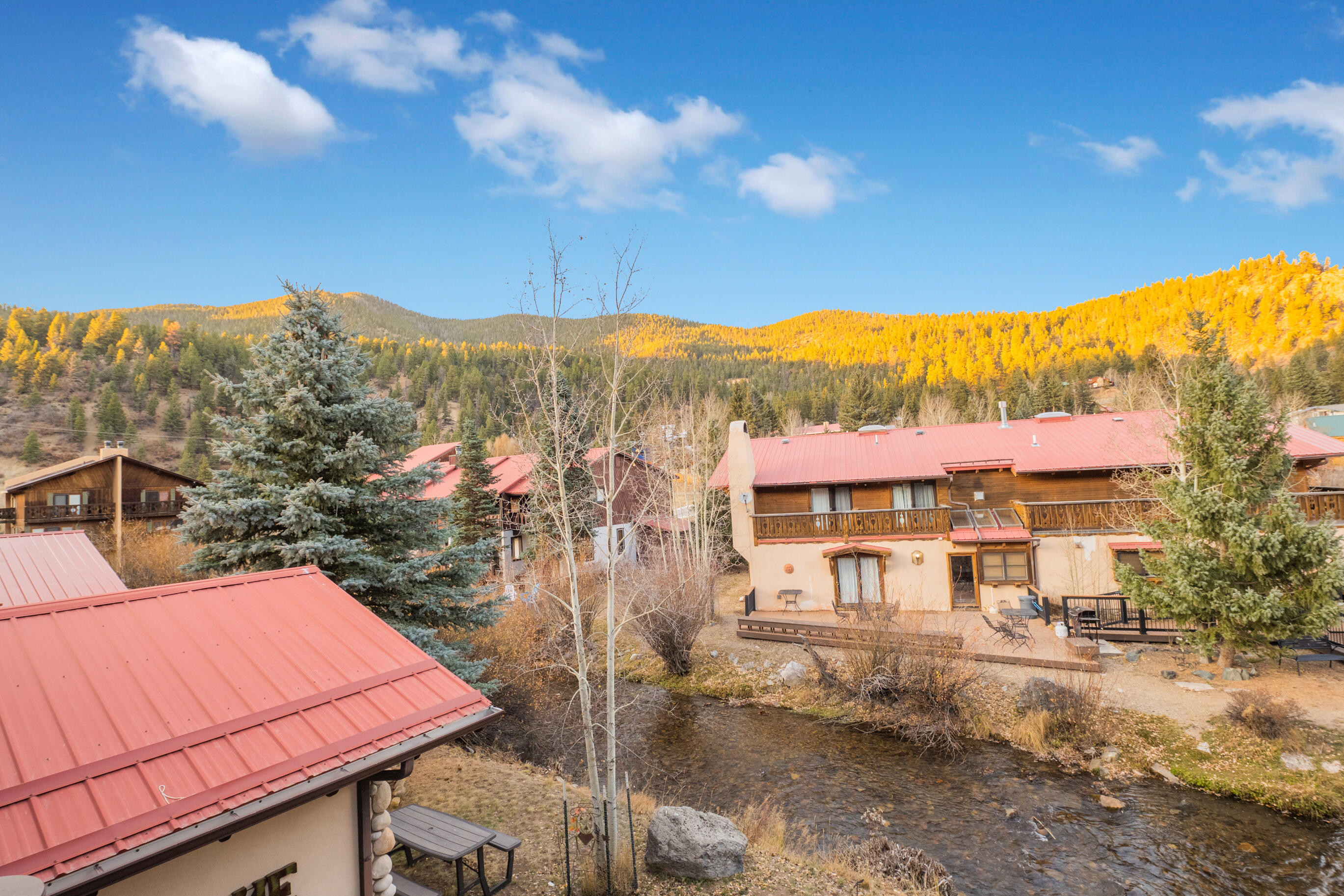 610 Claim Jumper Street