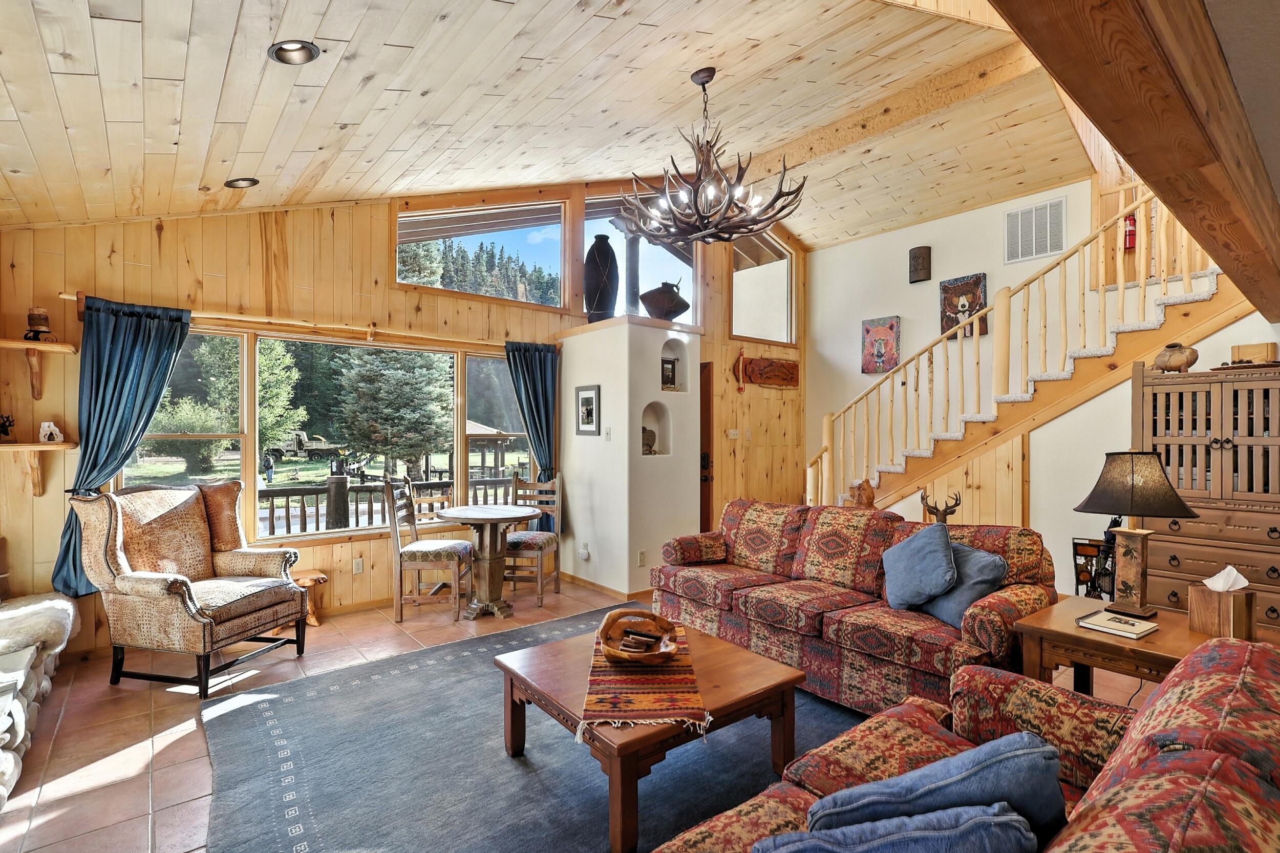 610 Claim Jumper Street