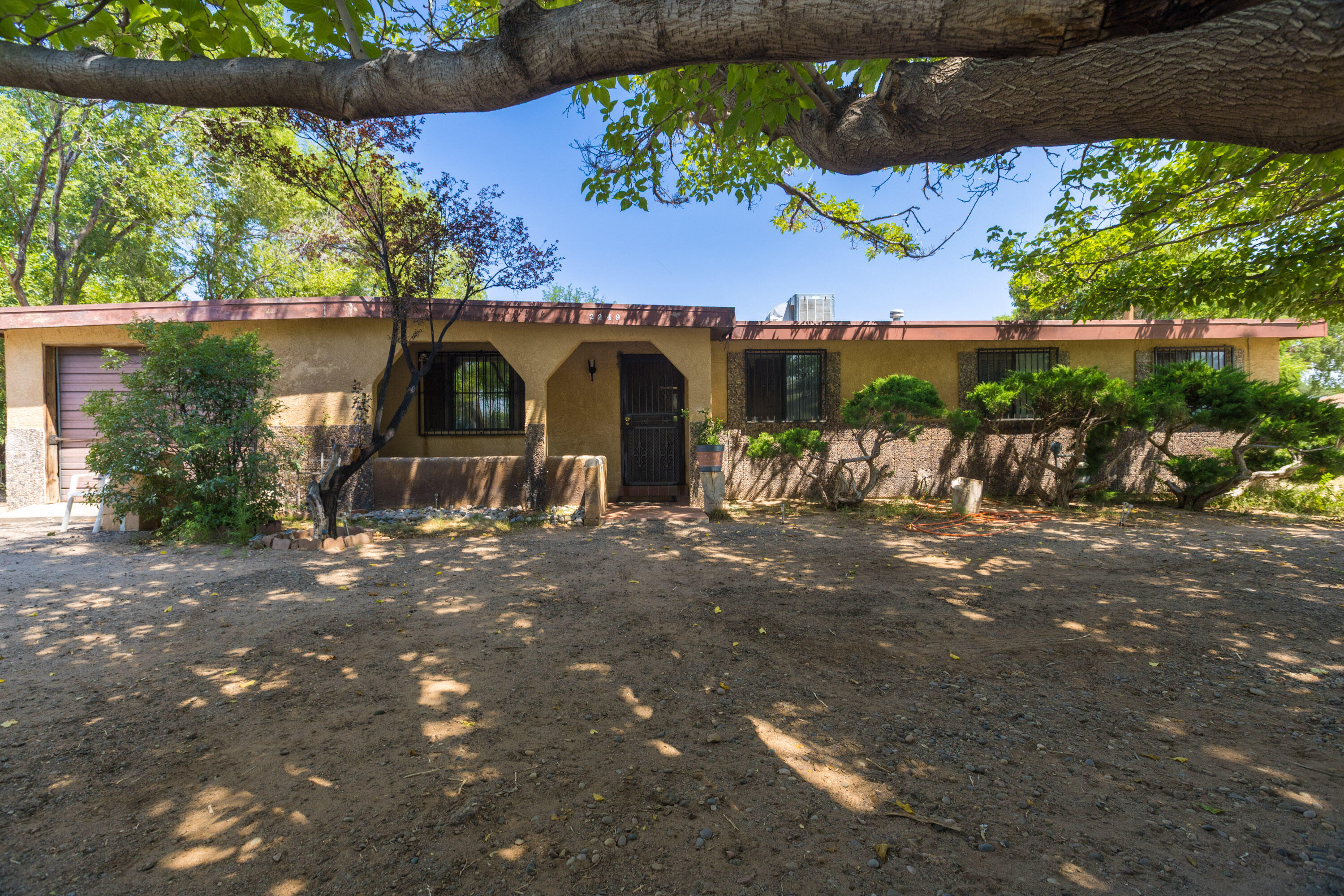 2249 RAYMAC Road SW