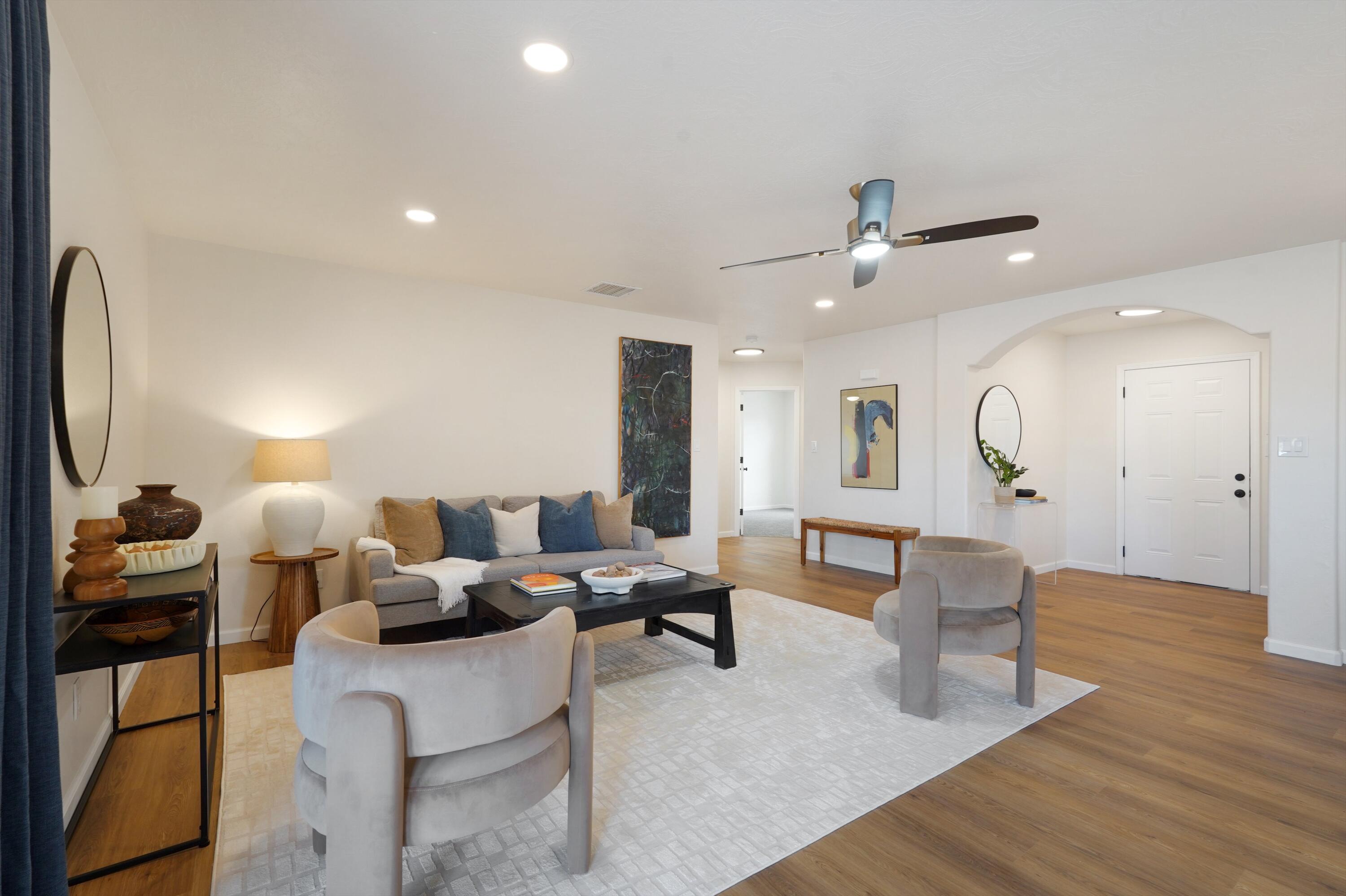 5 Alamosa Loop NE