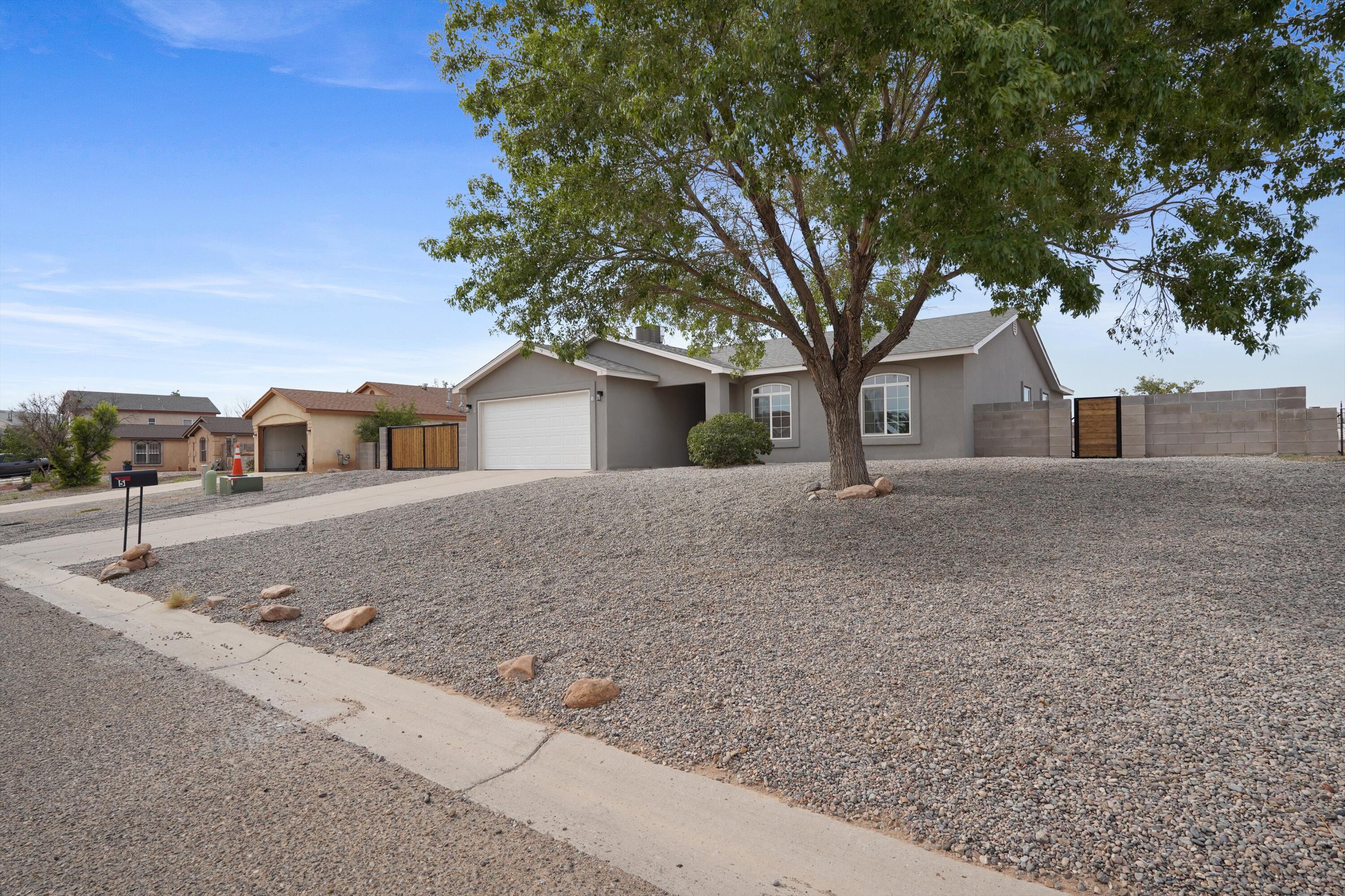 5 Alamosa Loop NE