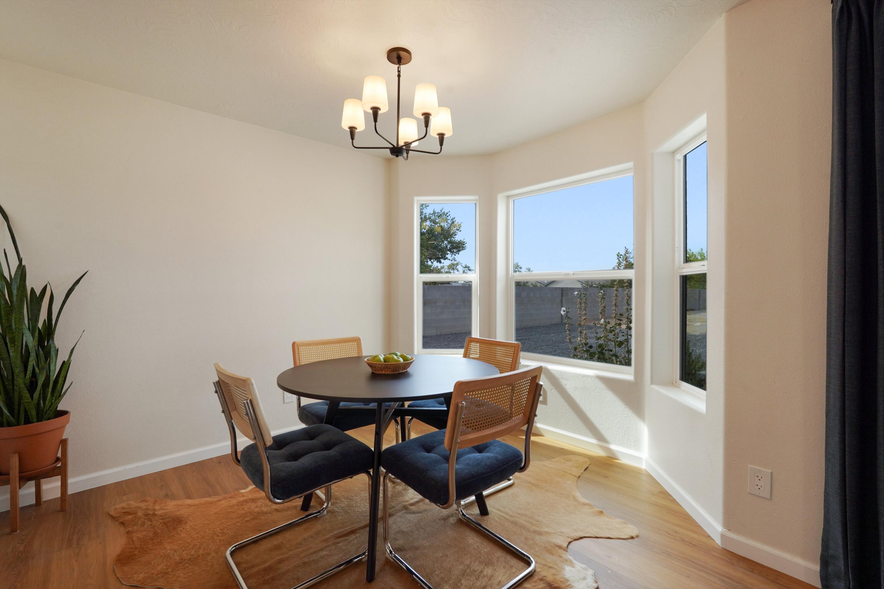 5 Alamosa Loop NE