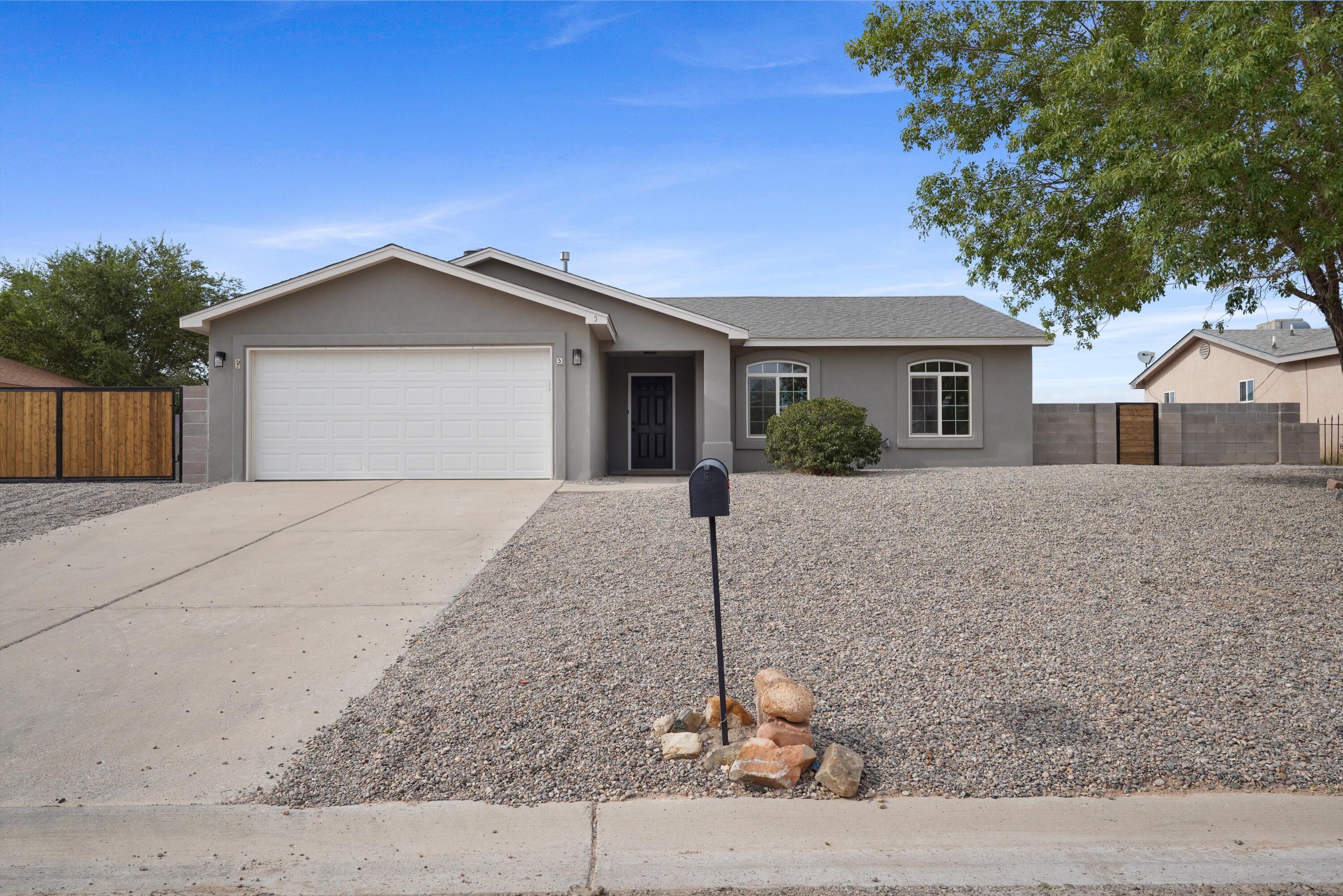 5 Alamosa Loop NE