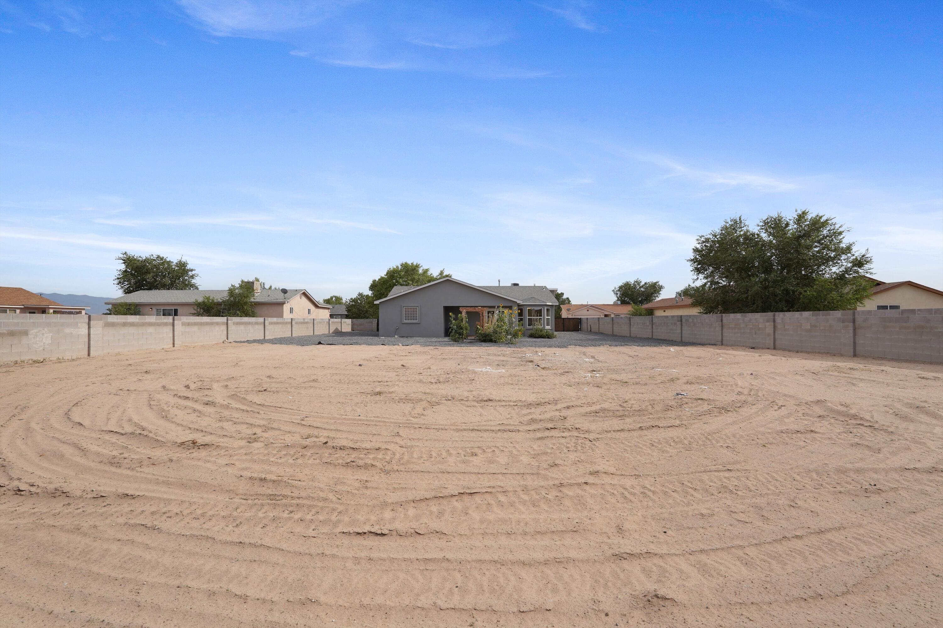 5 Alamosa Loop NE