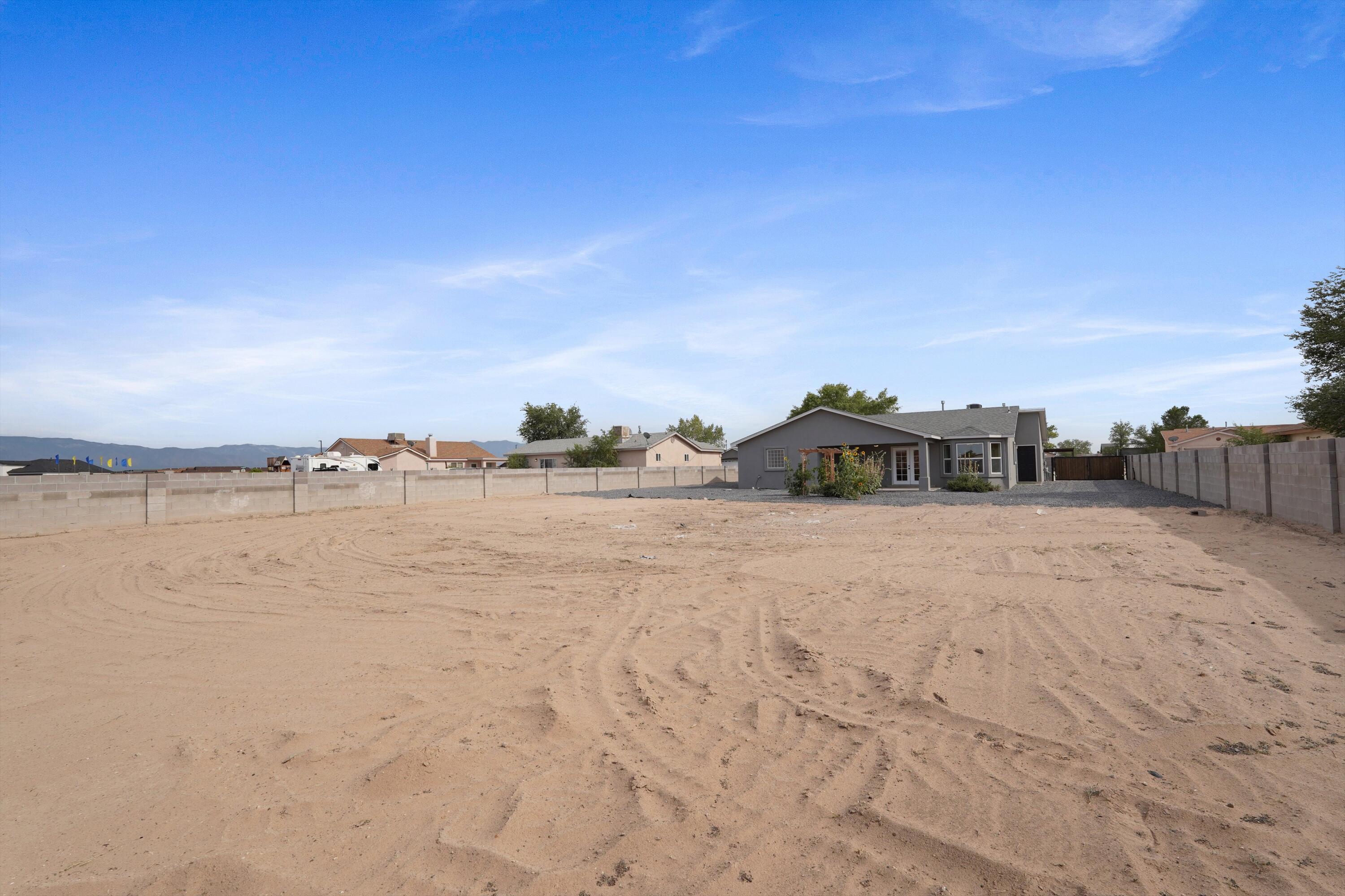 5 Alamosa Loop NE