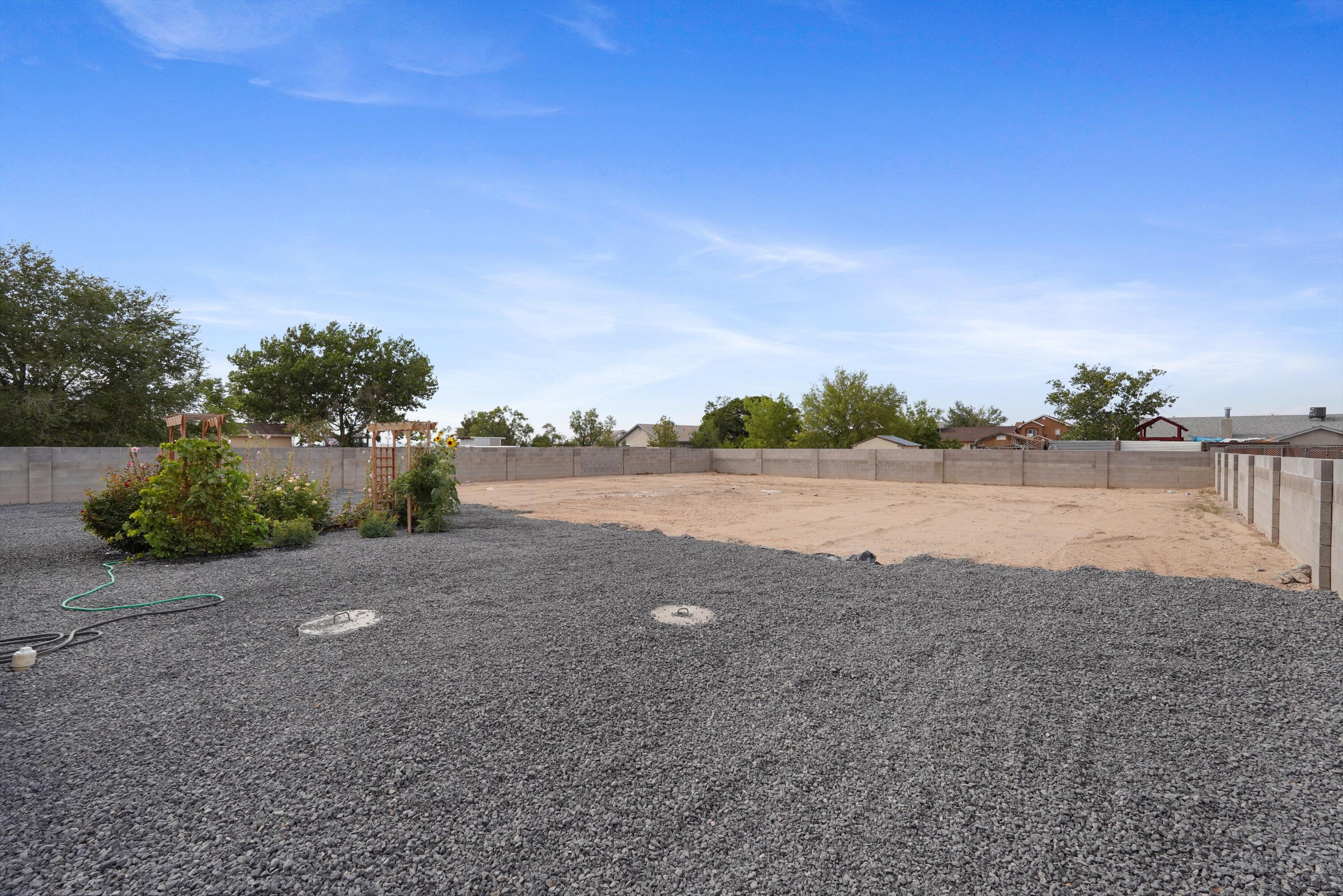 5 Alamosa Loop NE