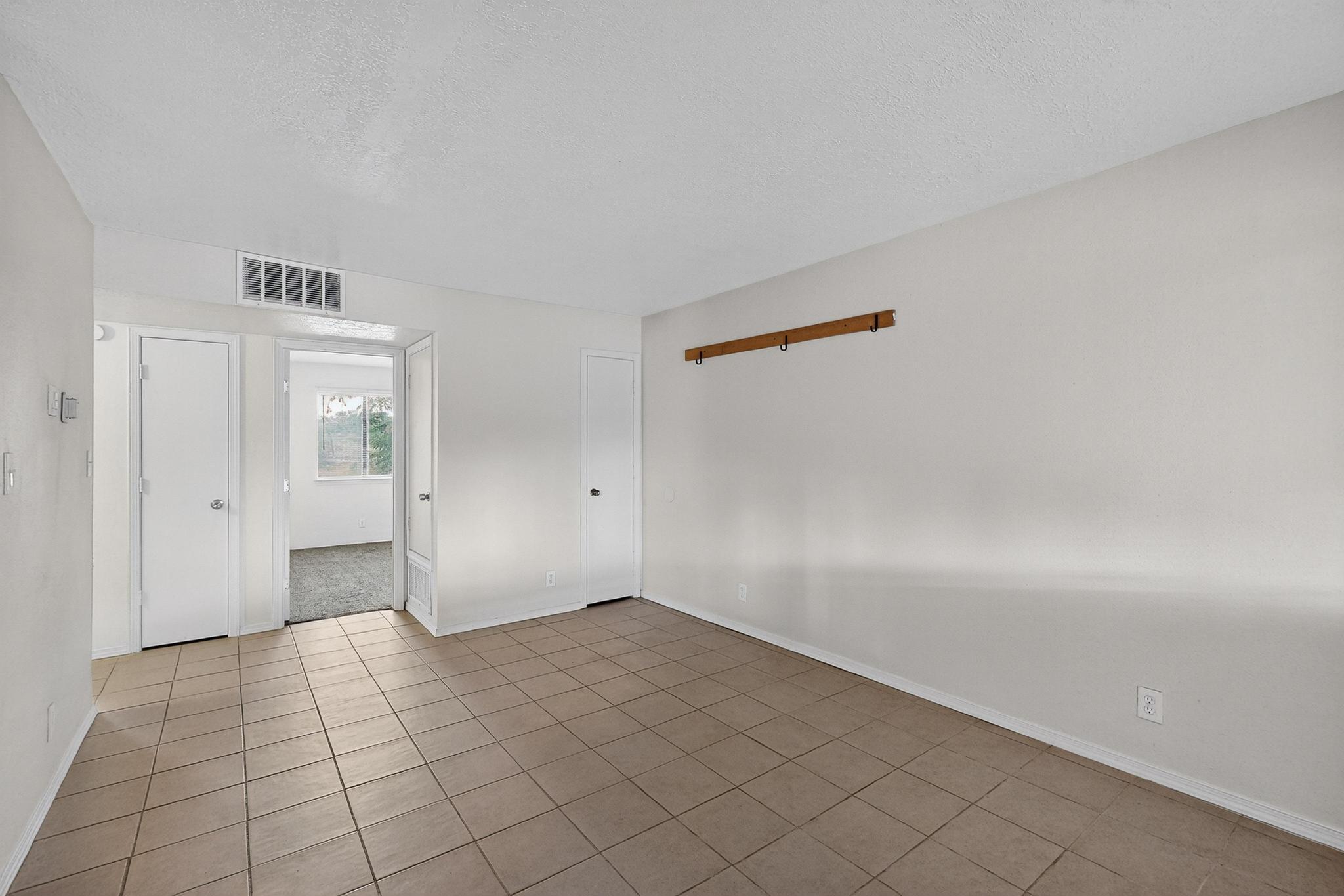 75 DARLENE Road SE