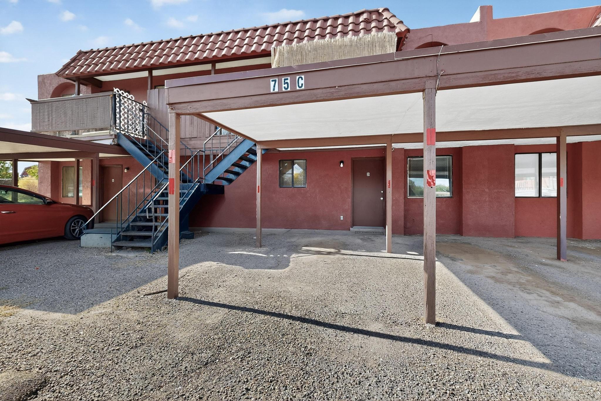 75 DARLENE Road SE