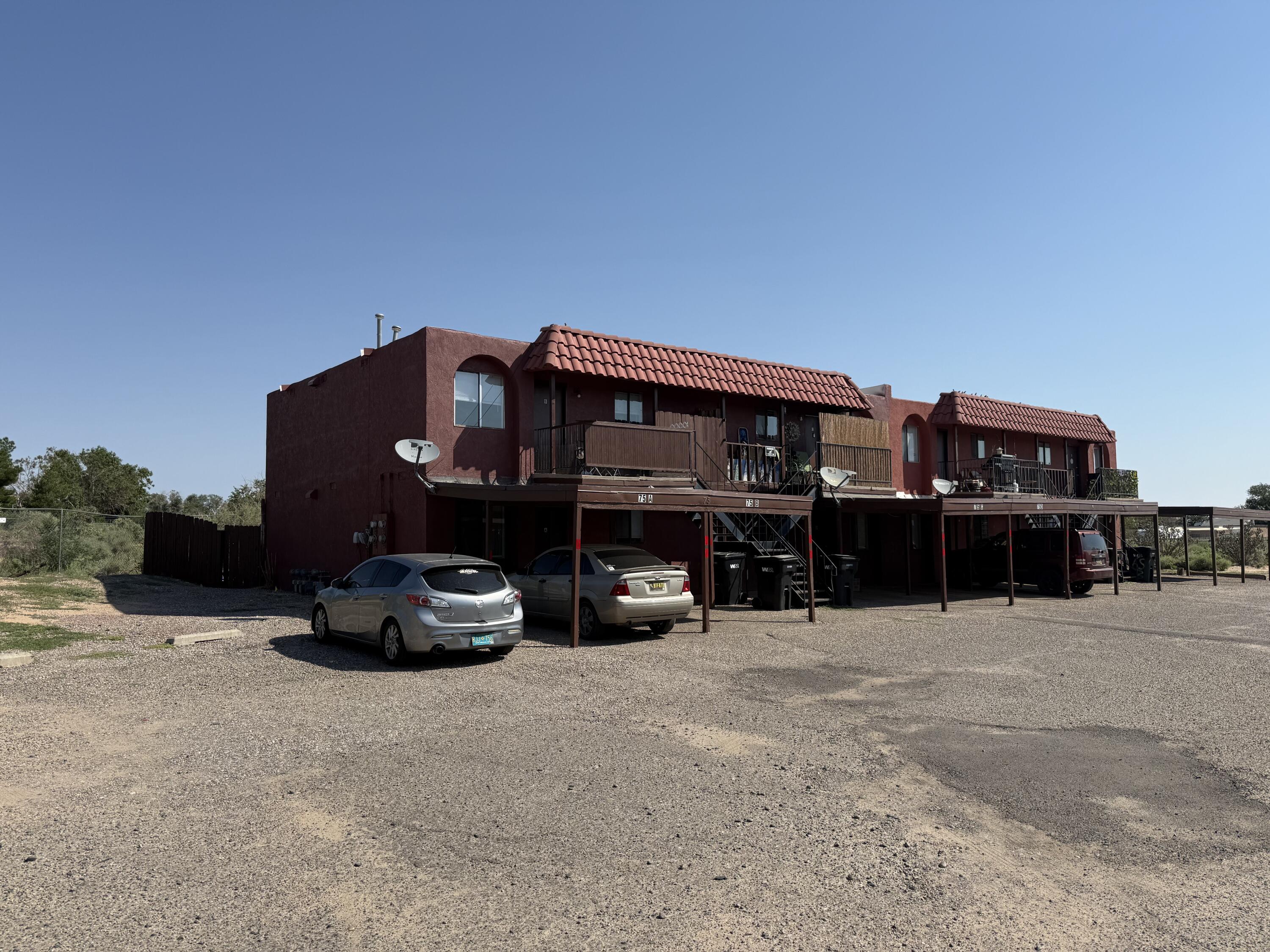 75 DARLENE Road SE
