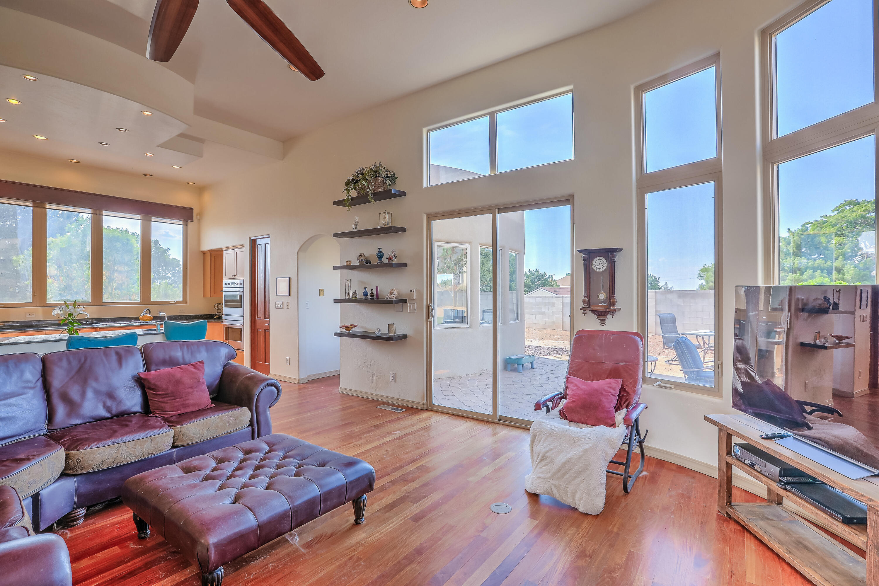 12101 EAGLE ROCK Avenue NE