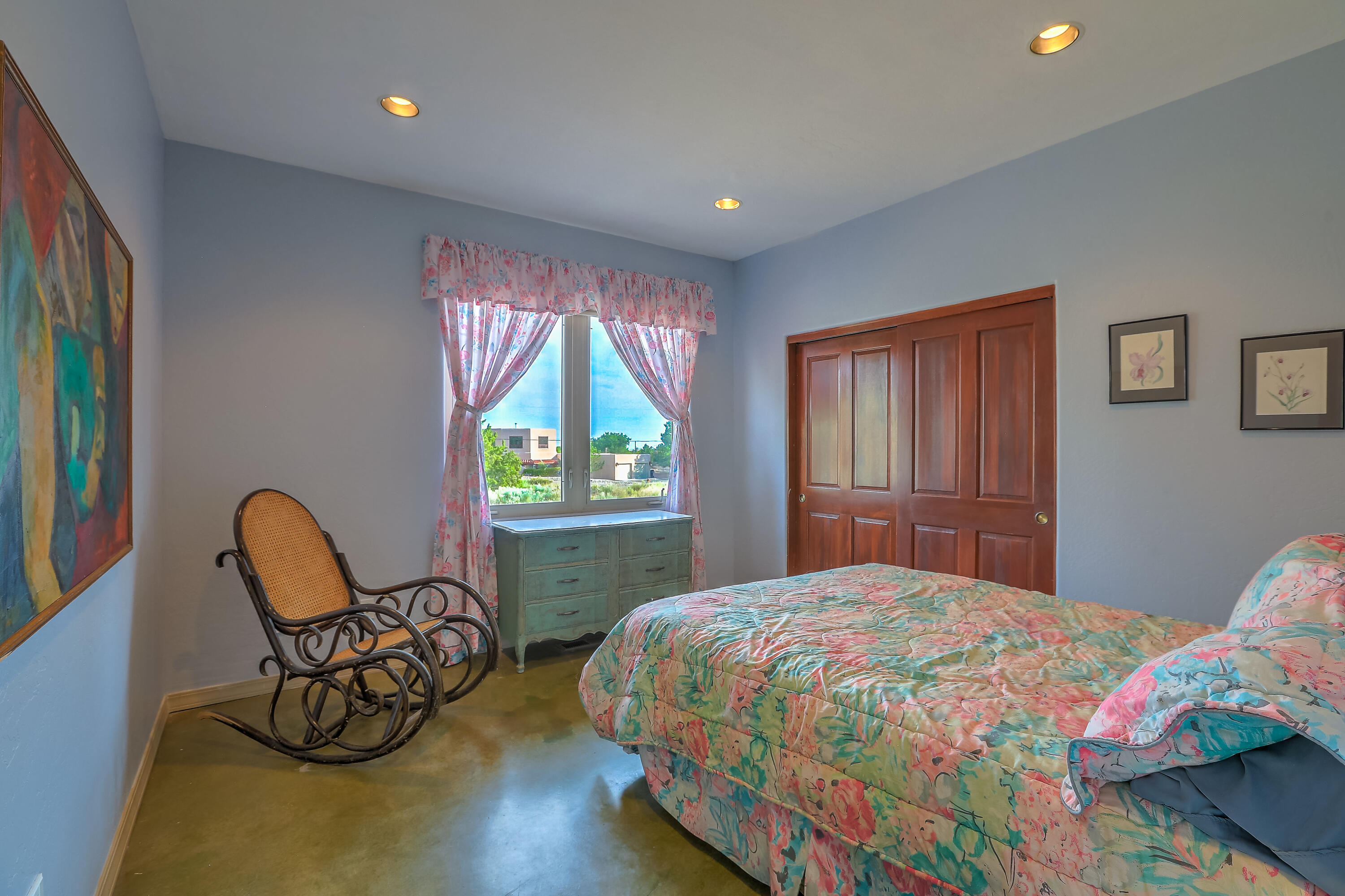 12101 EAGLE ROCK Avenue NE