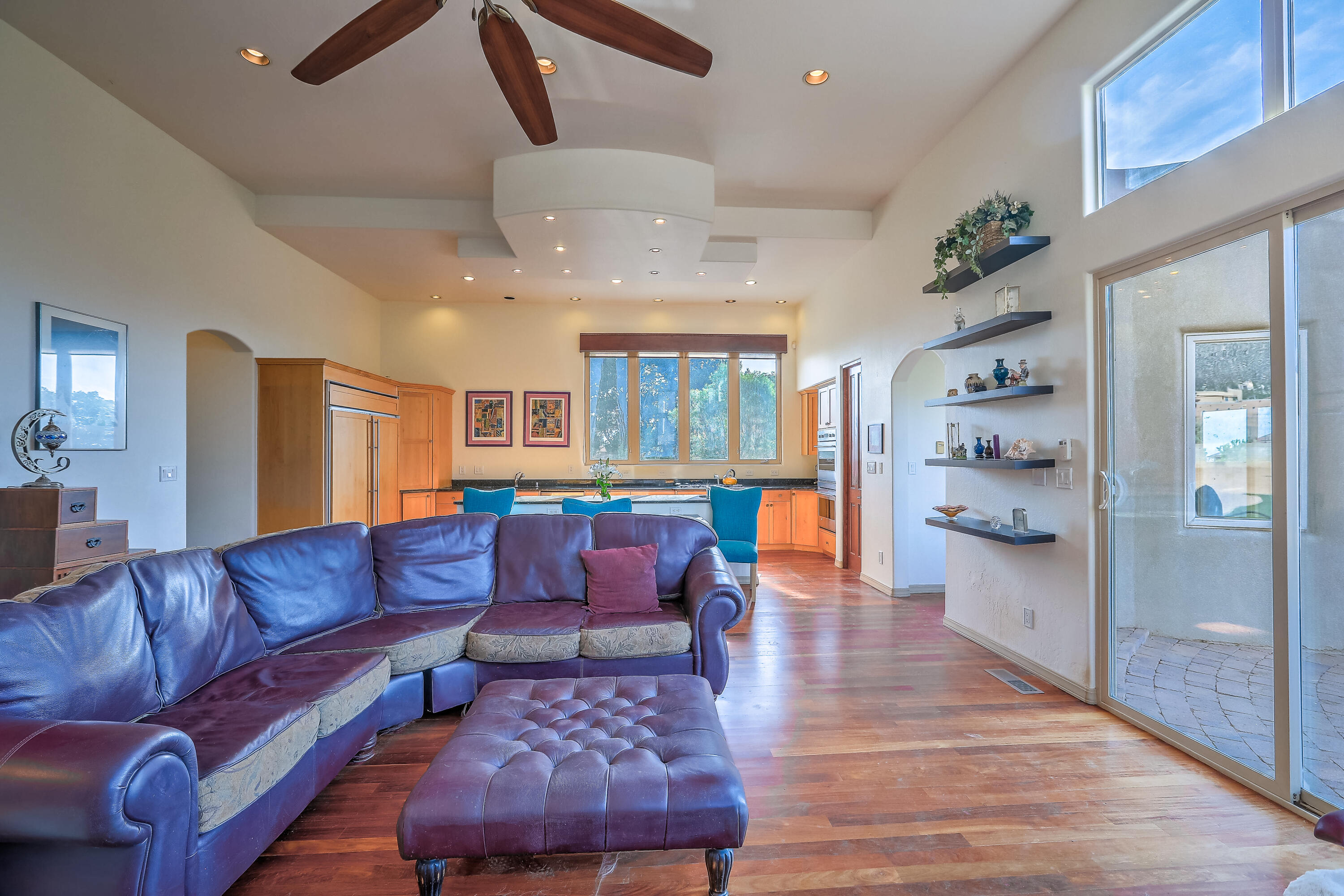 12101 EAGLE ROCK Avenue NE