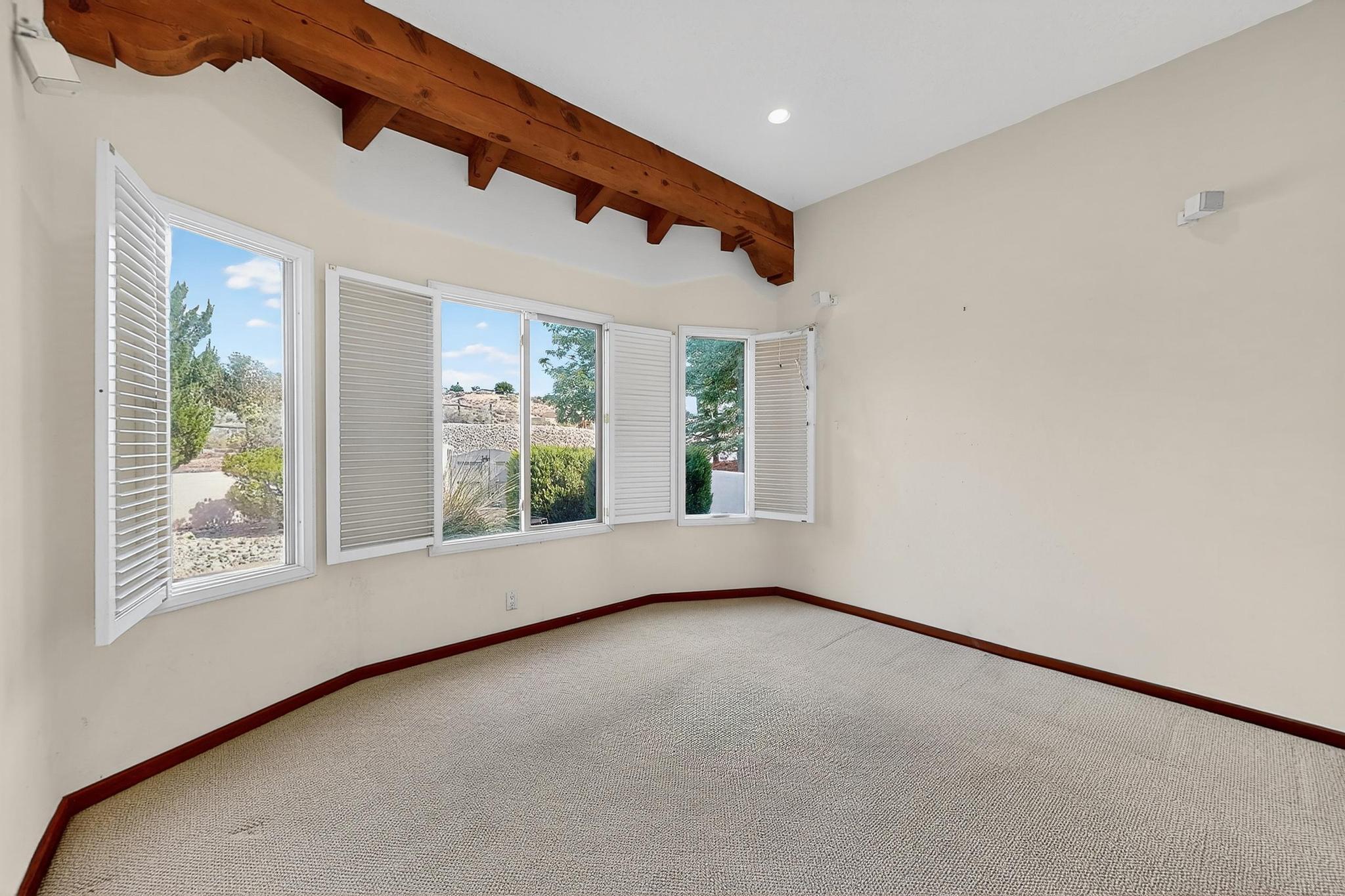 179 TIERRA ENCANTADA