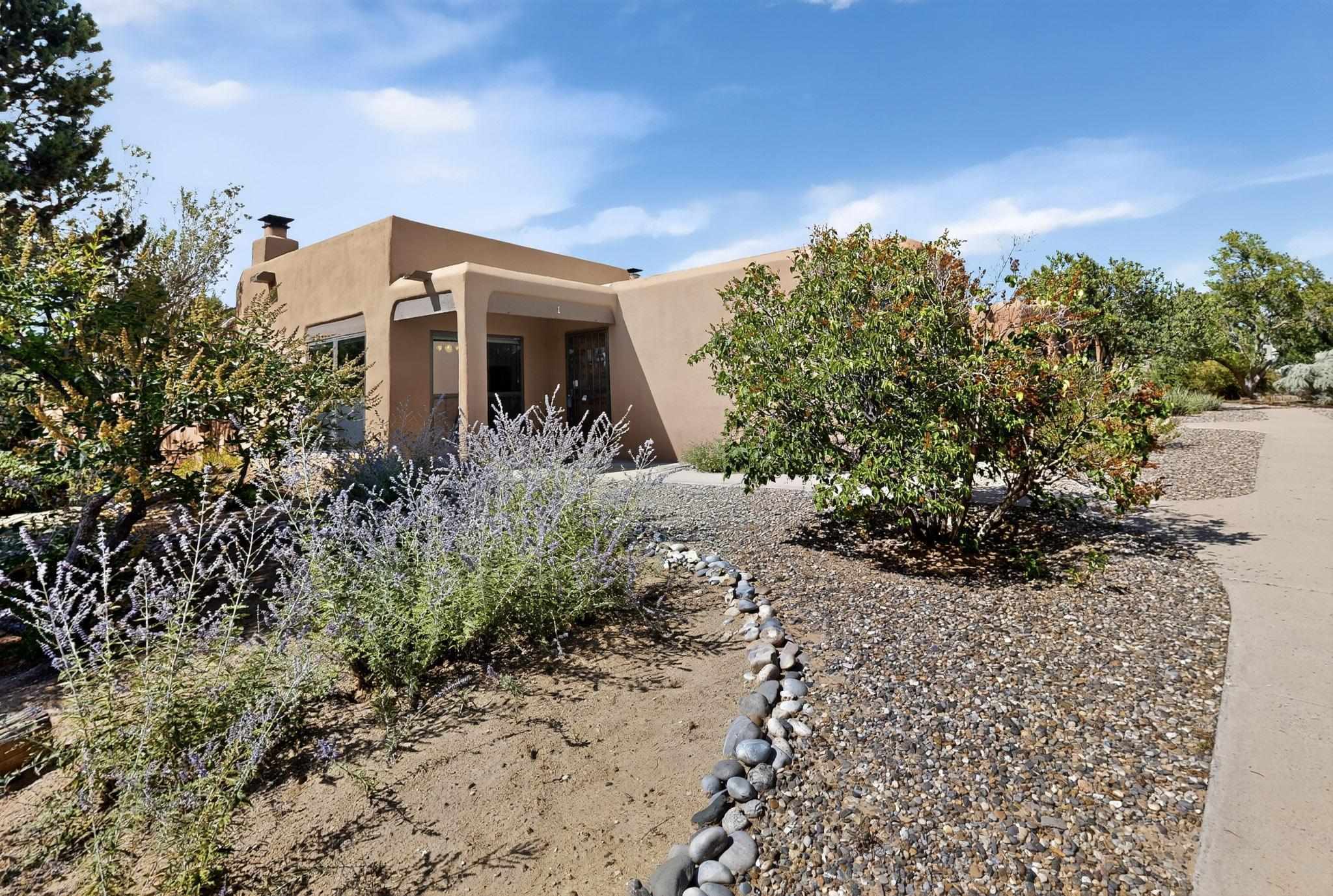 1 SANTA CLARA Trail