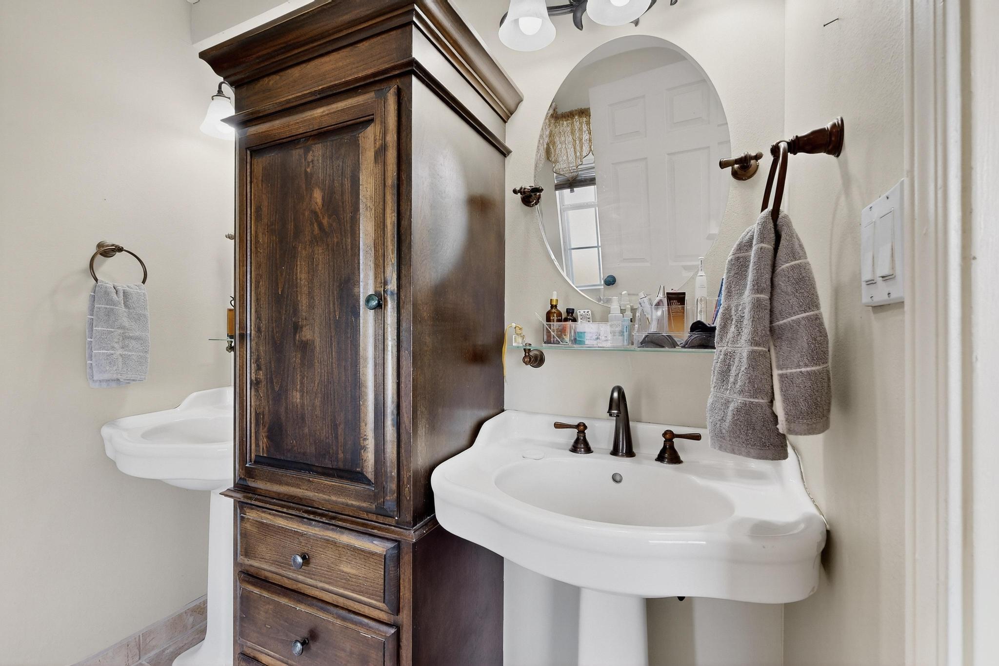 2840 W ISLAND Loop SE