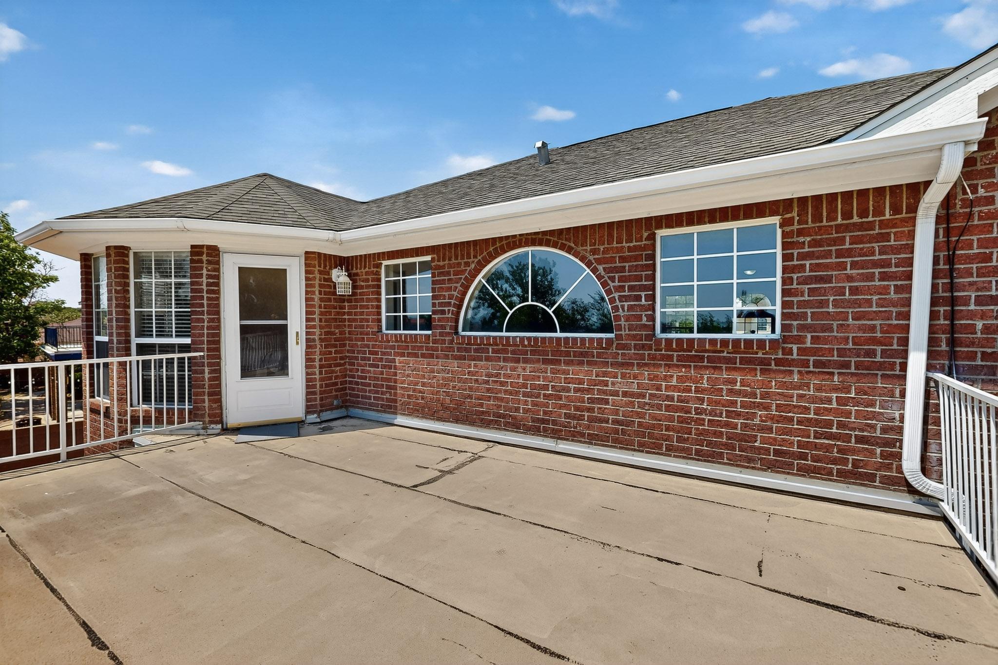 2840 W ISLAND Loop SE