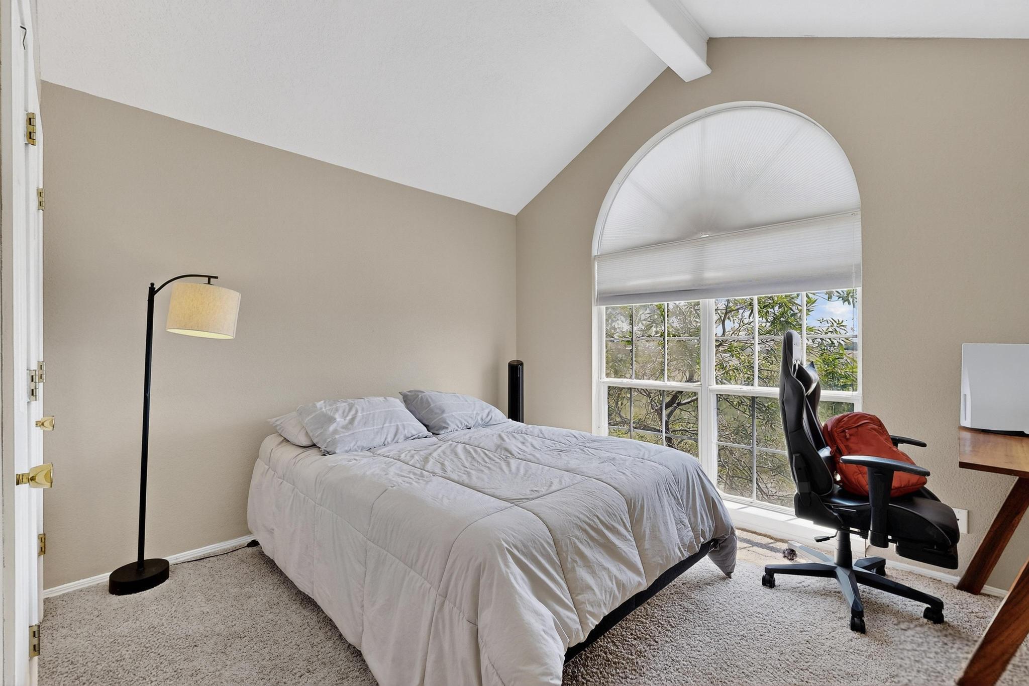 2840 W ISLAND Loop SE