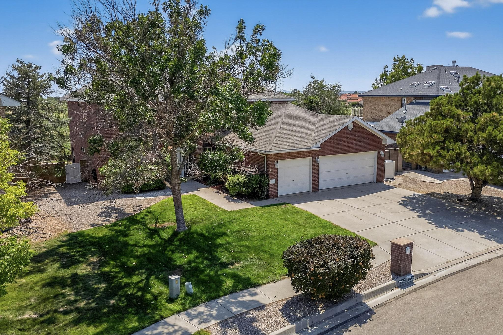 2840 W ISLAND Loop SE