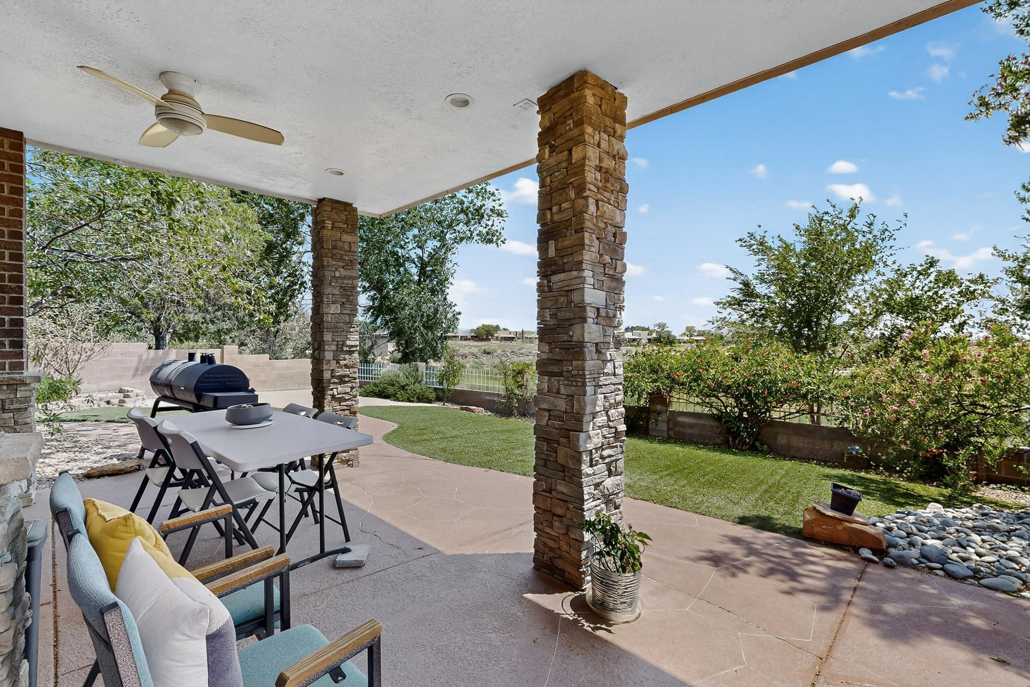 2840 W ISLAND Loop SE