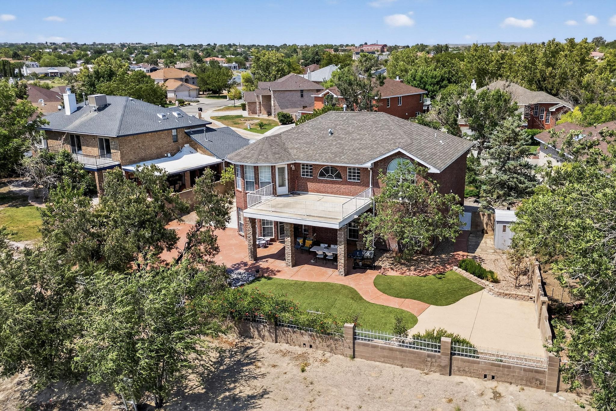 2840 W ISLAND Loop SE