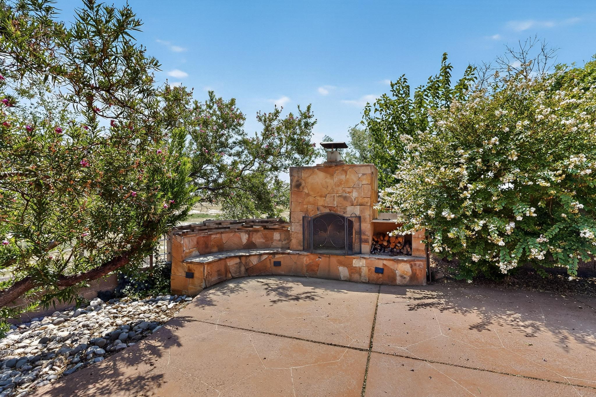 2840 W ISLAND Loop SE