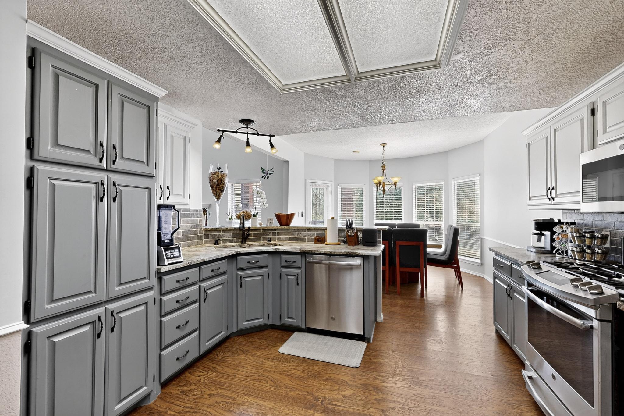 2840 W ISLAND Loop SE
