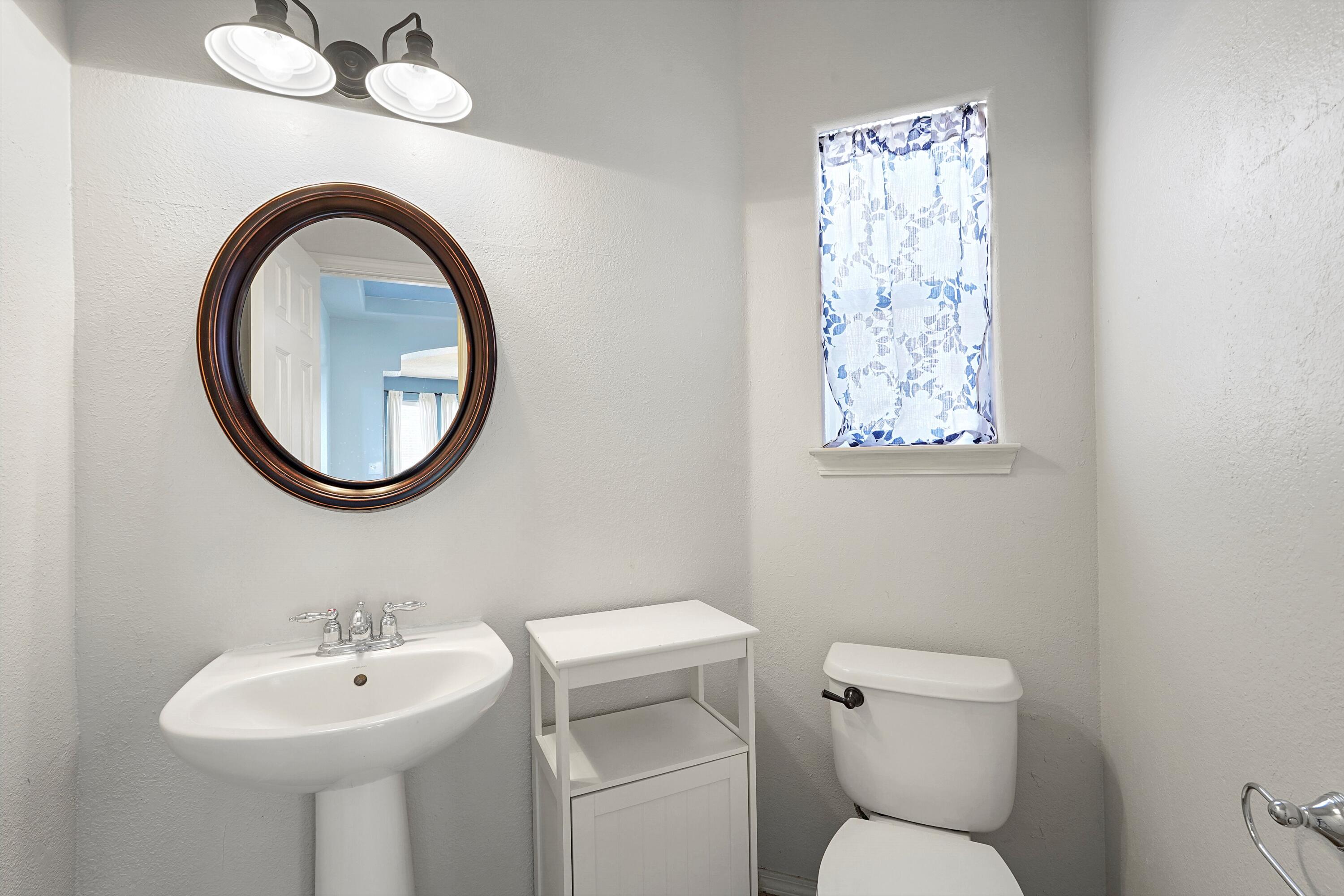 3404 LOCKERBIE Drive SE