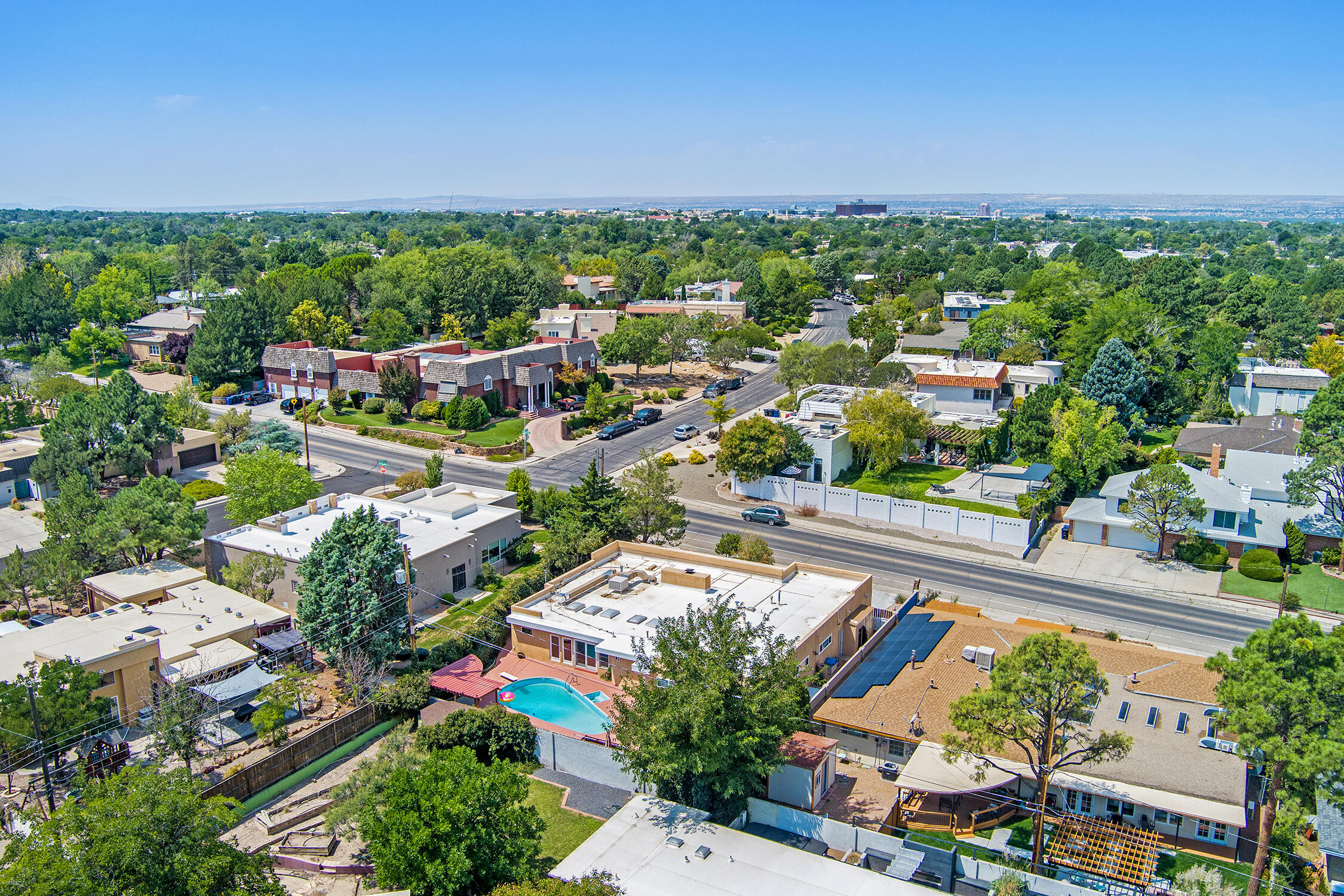 1306 WASHINGTON Street NE