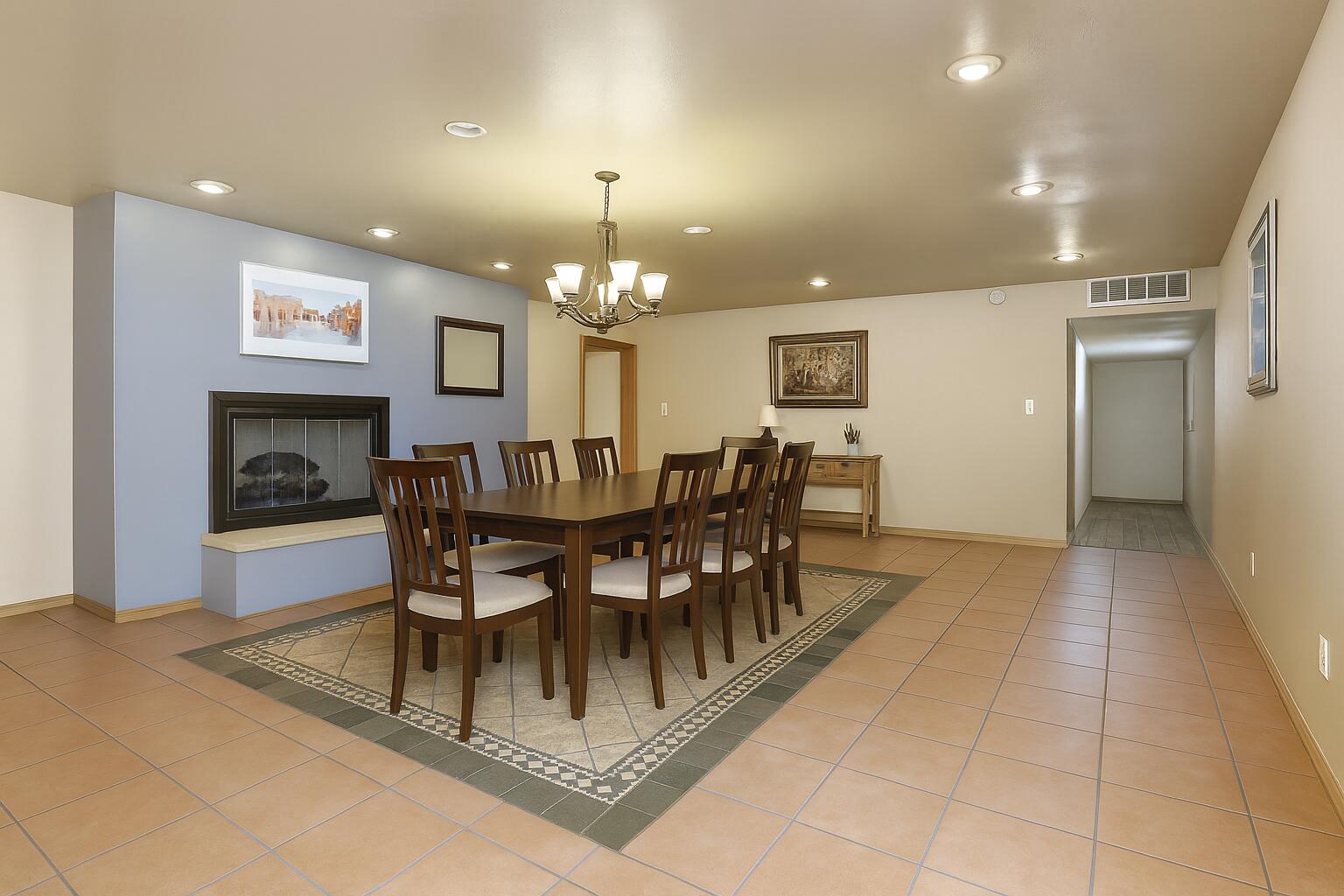 1306 WASHINGTON Street NE