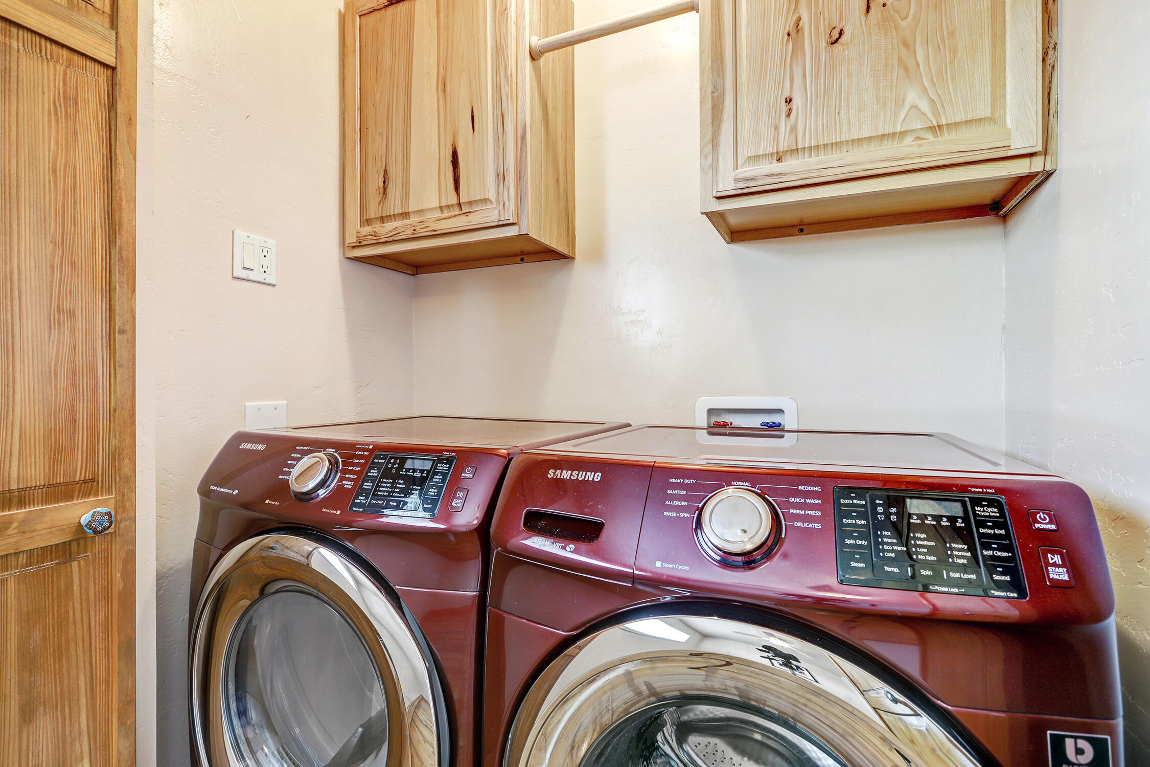 1306 WASHINGTON Street NE