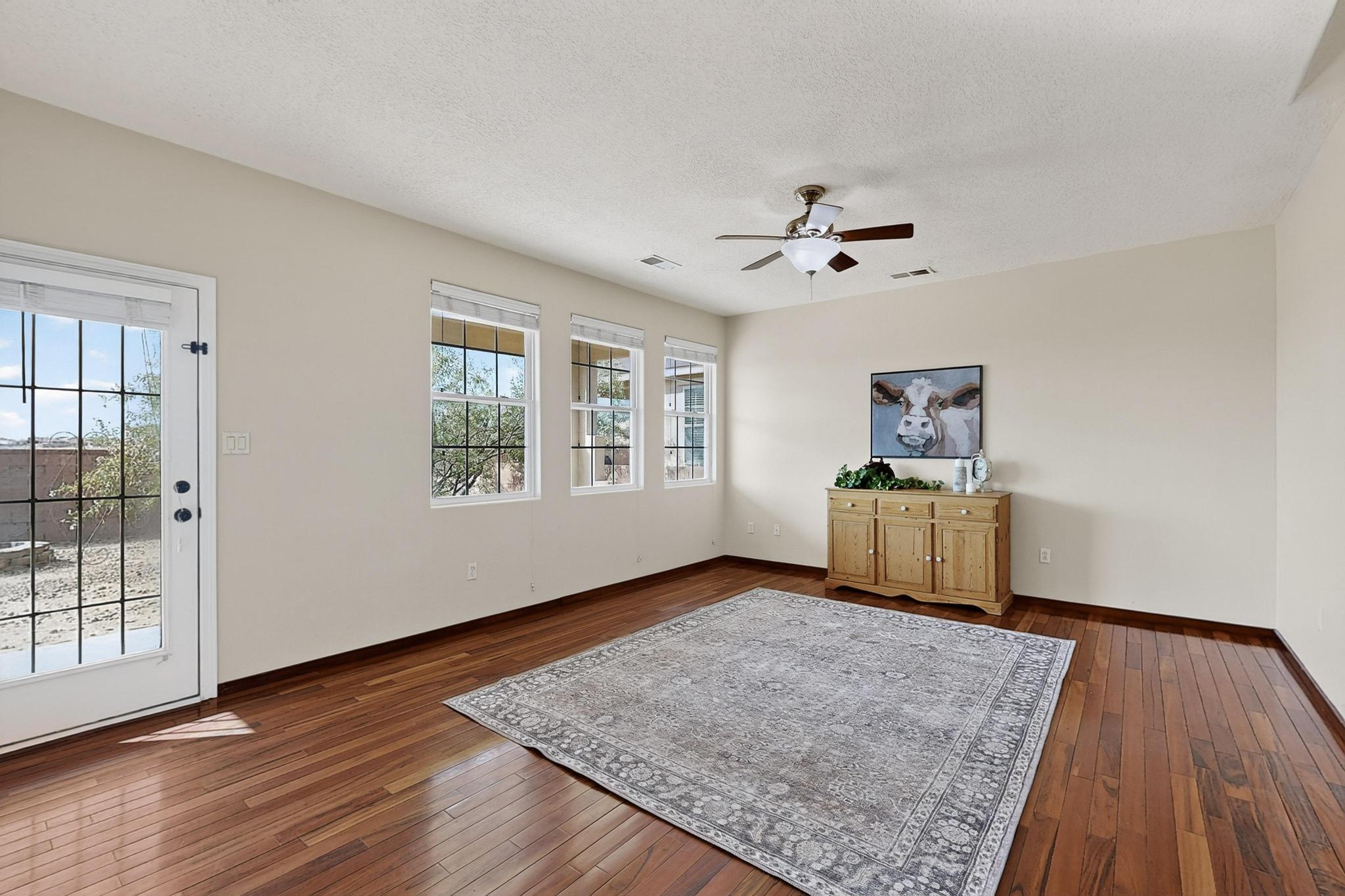 3820 BUCKSKIN Loop NE