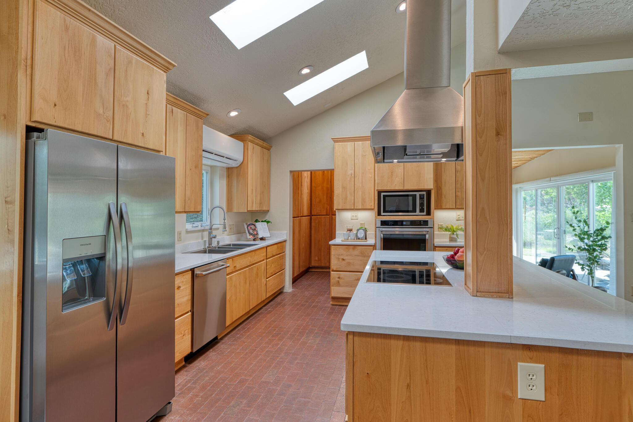 336 CAMINO DEL ORO