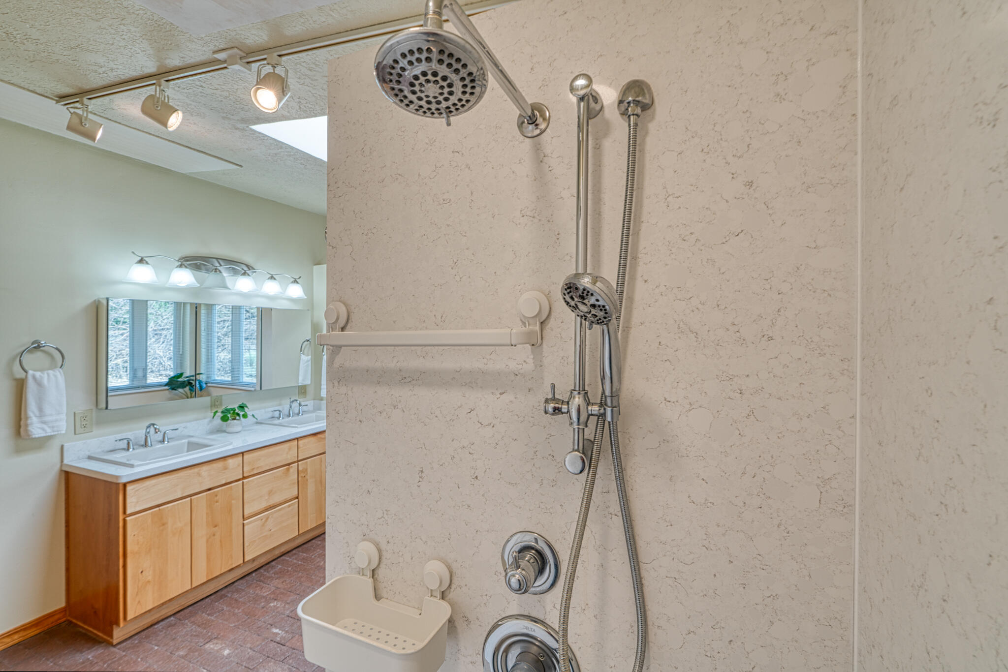 336 CAMINO DEL ORO