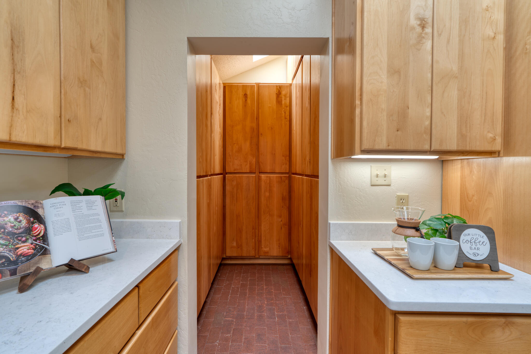 336 CAMINO DEL ORO