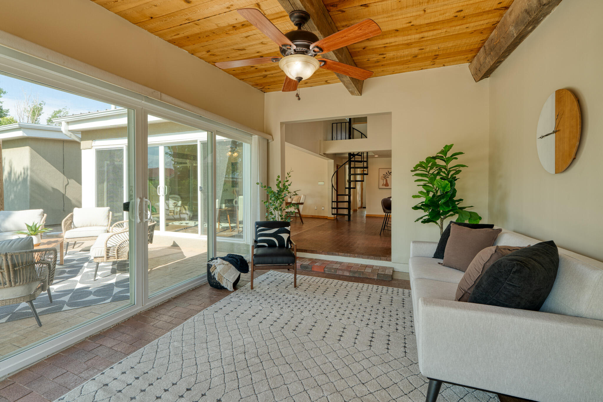 336 CAMINO DEL ORO