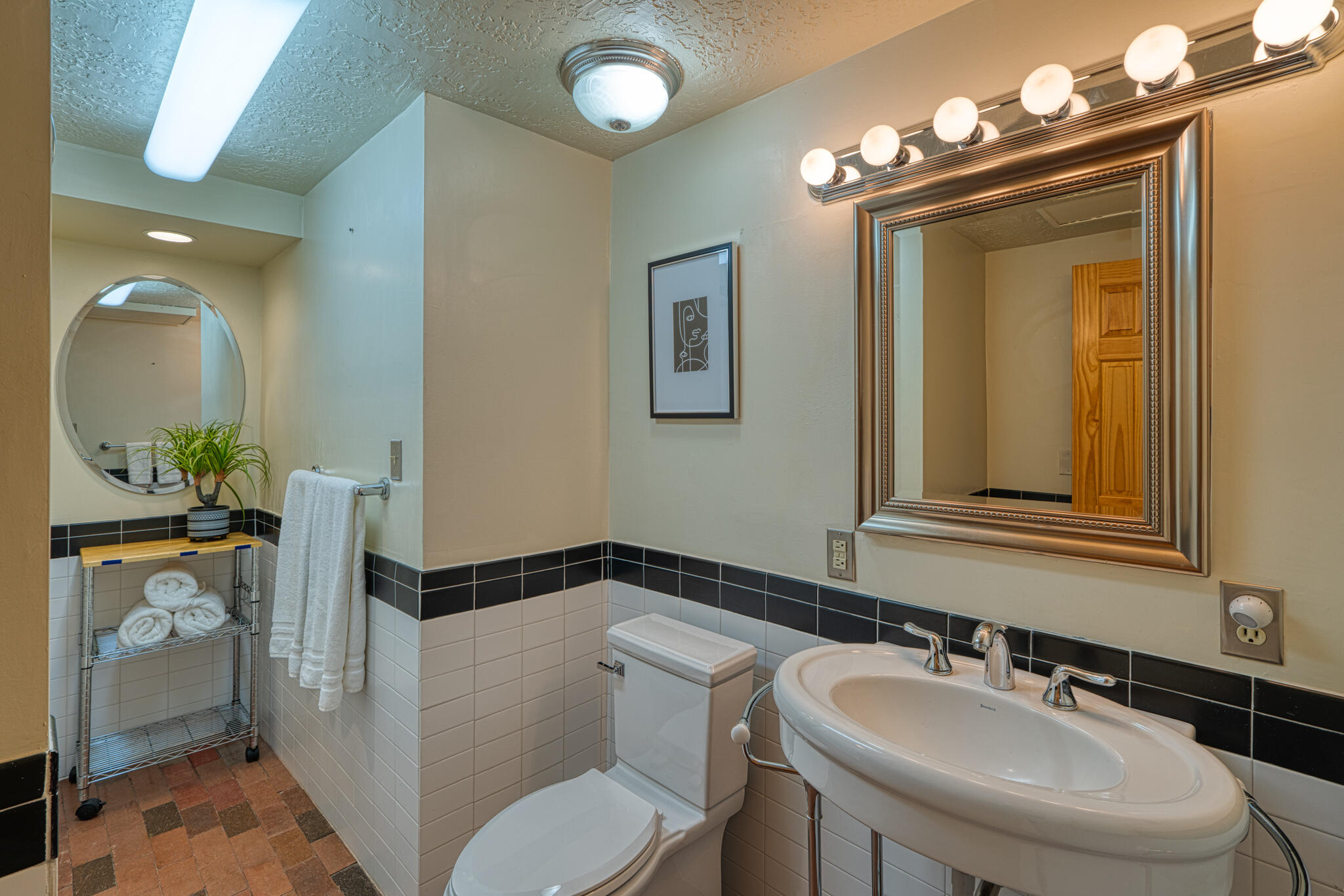 336 CAMINO DEL ORO