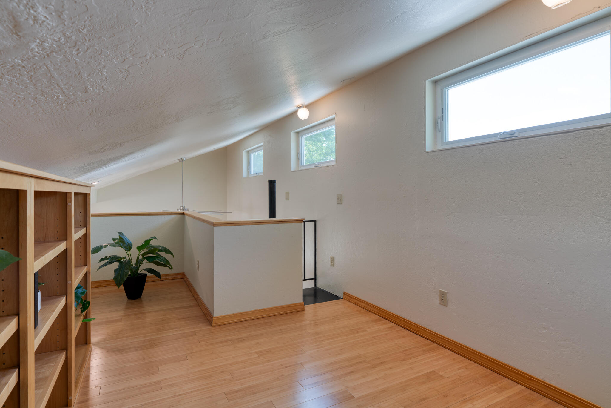 336 CAMINO DEL ORO