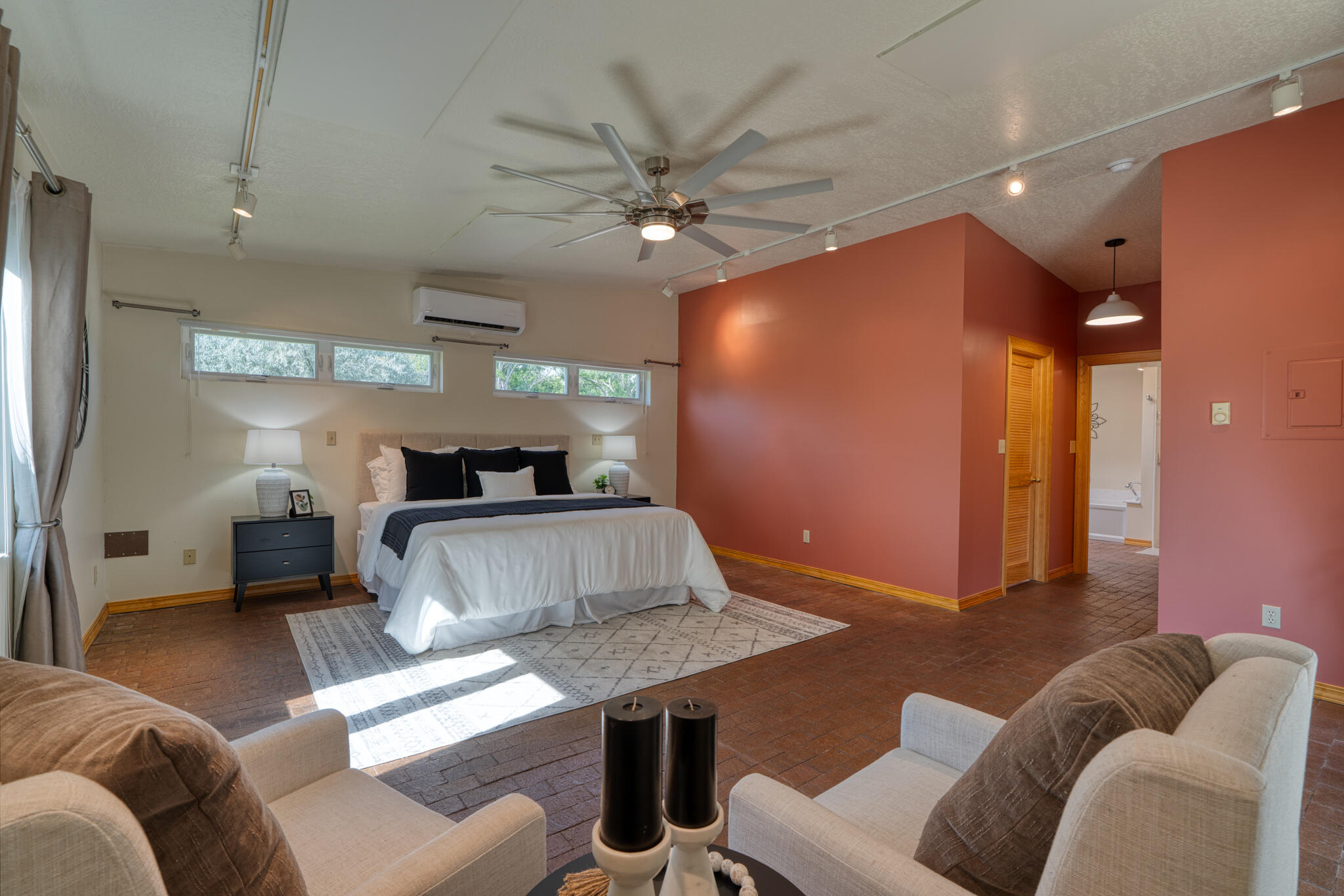 336 CAMINO DEL ORO