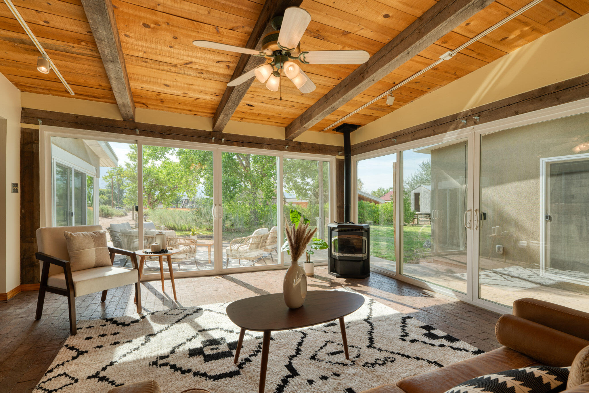 336 CAMINO DEL ORO